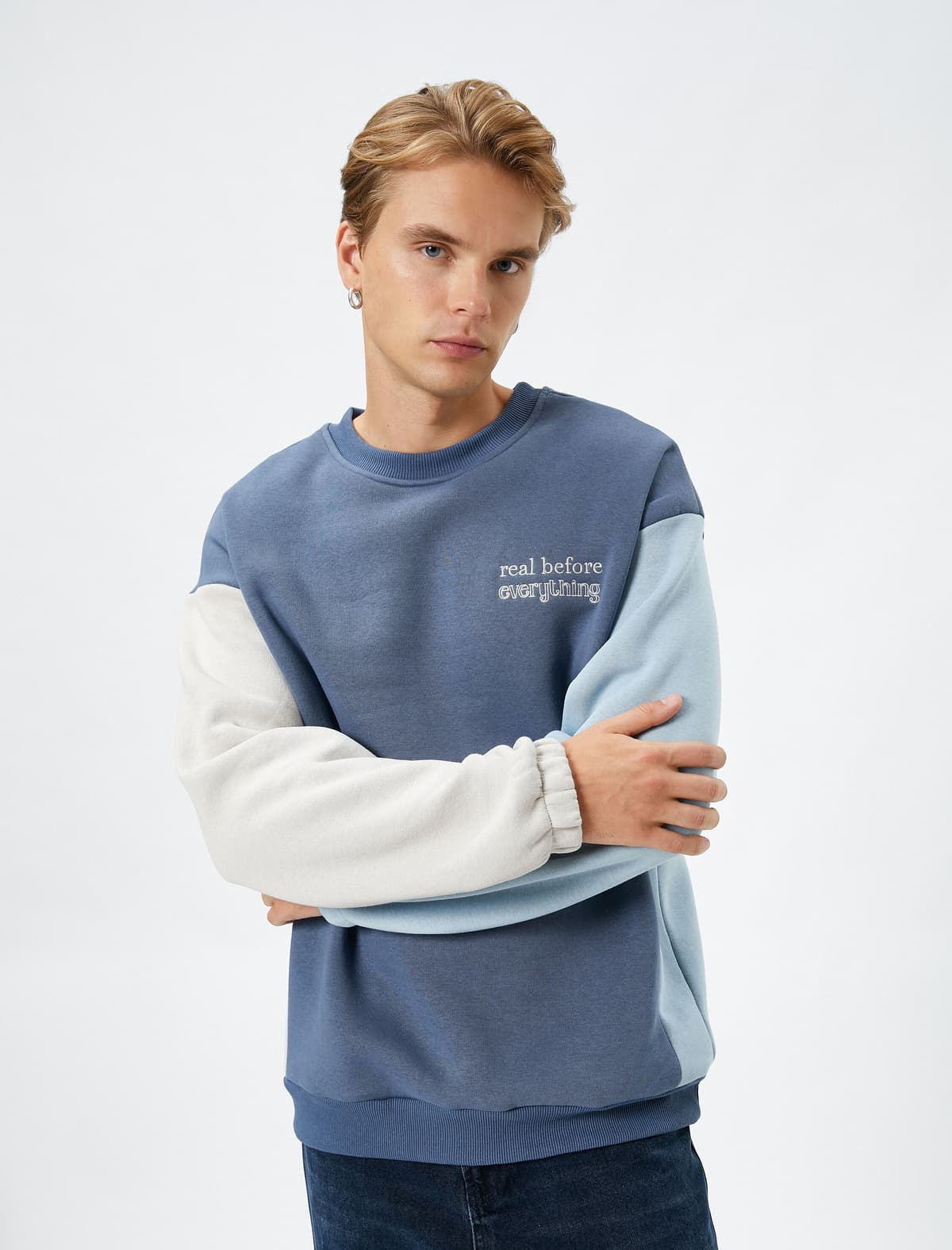 SWEATSHIRTS