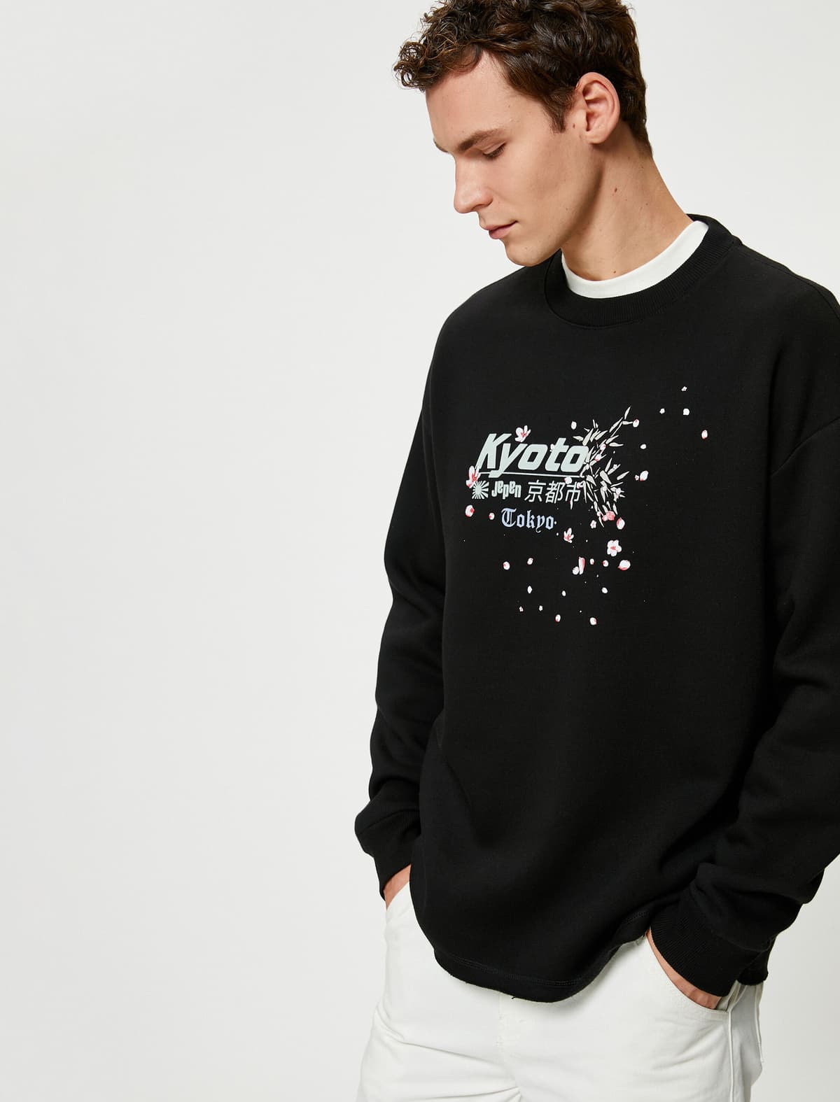 SWEATSHIRTS