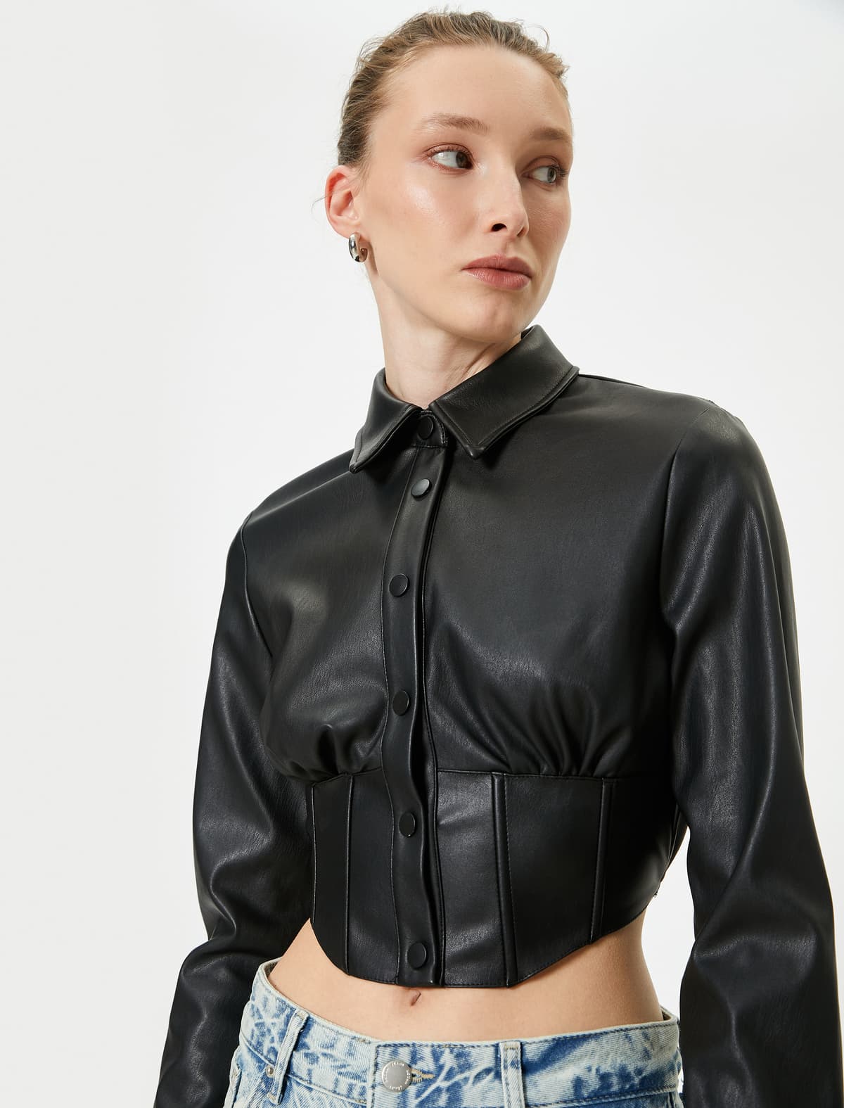 Dəri Görünüşlü Köynək Crop Korset Detallı Uzun Qollu Düyməli Slim Fit