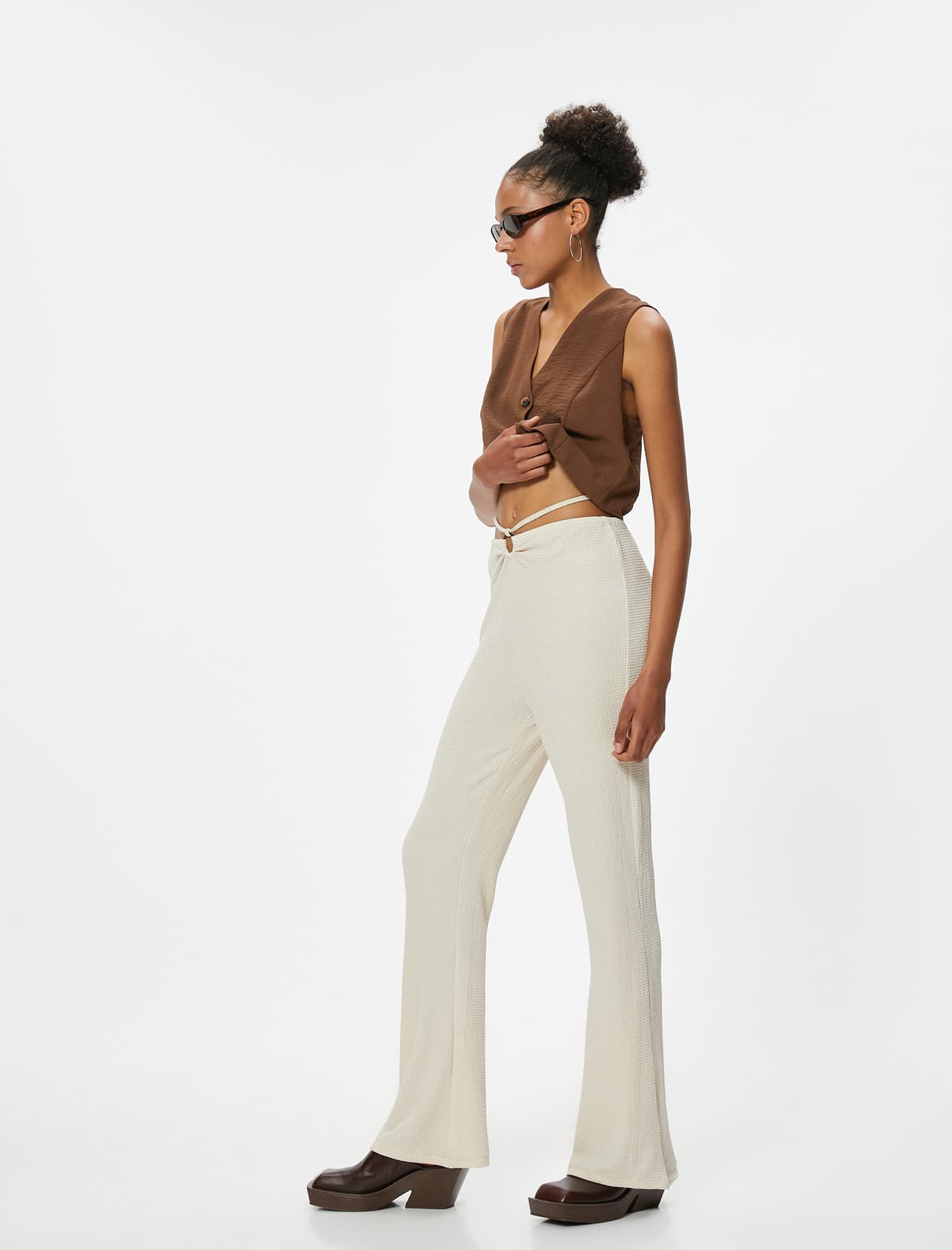 Qalstuk Detallı Slim Fit Qapaqlı Metal Aksesuar Şalvar