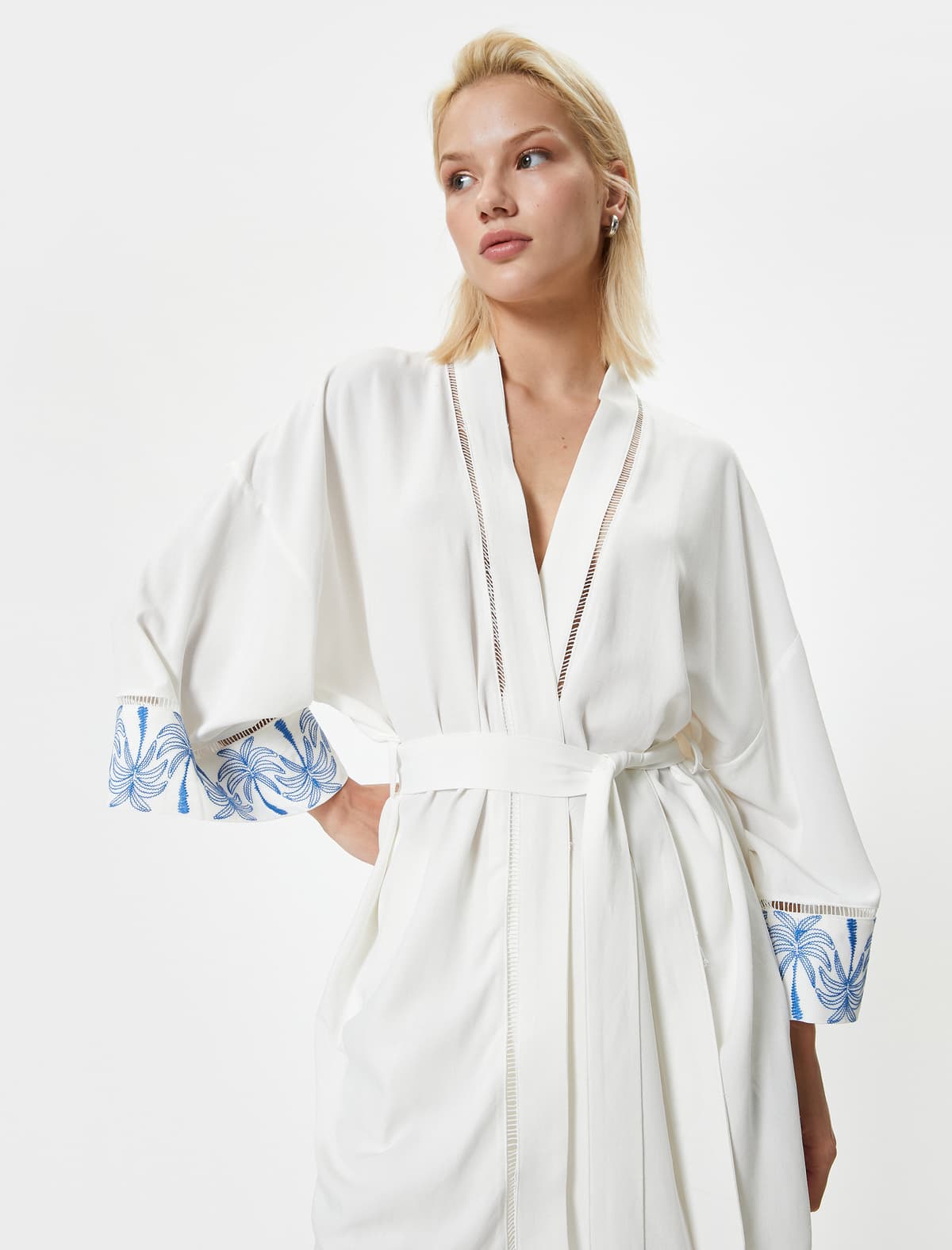 Uzun Ölçülü Kimono Kətan Qarışığı Kəmər Ətraflı Çiçək Naxışlı