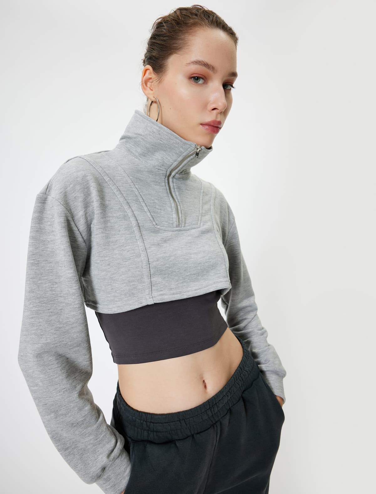 Crop sweatshirt alt köynəyi ətraflı yarım fermuarlı yüksək yaxalı uzunqol