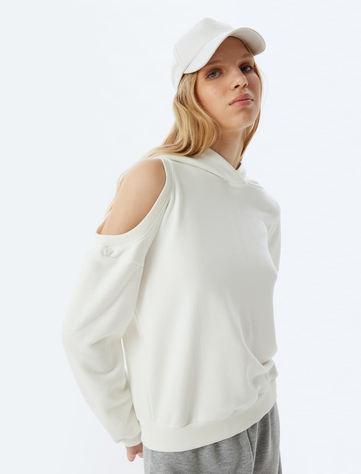 Oversize Sweatshirt Kapşonlu Pəncərə Detaylı Uzunqol