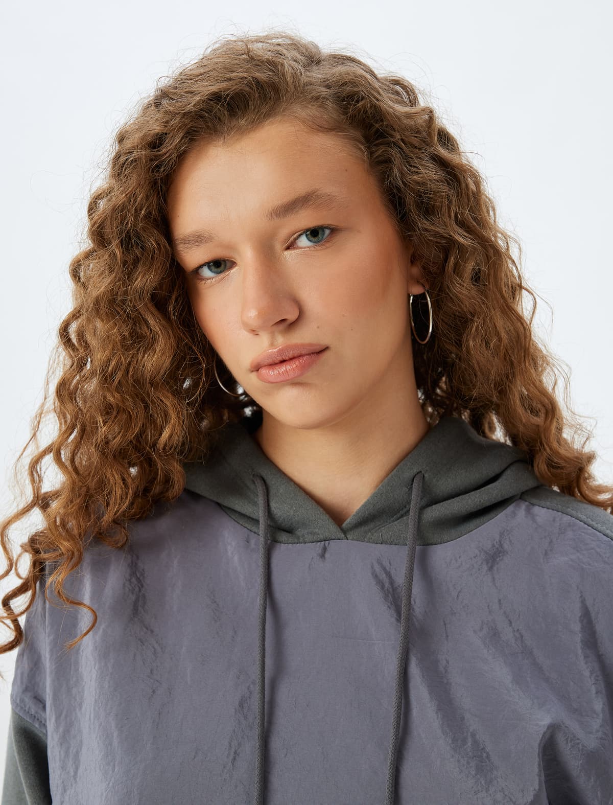 SWEATSHIRTS