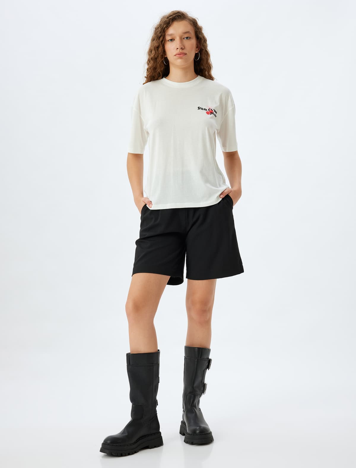 Albalı Çaplı T-Shirt Crew Yaka Qısaqol Rahat Pambıq