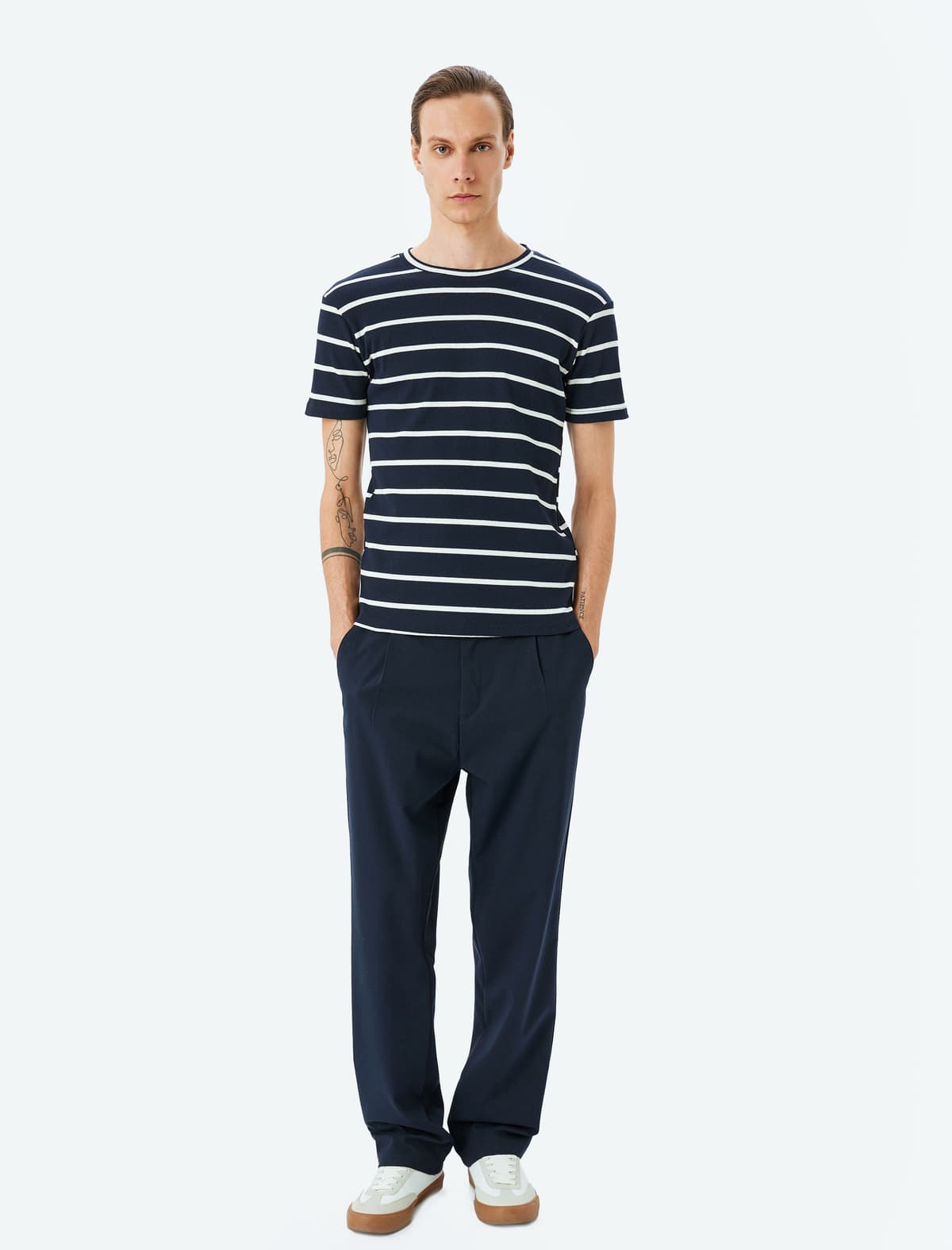 Qısaqol Yakalı Pambıq Qarışığı Slim Fit köynək