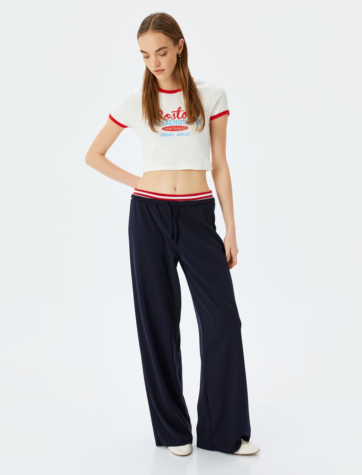 Çaplı Qısaqol Ekipaj Yaka Slim Fit Crop Kamzollu köynək