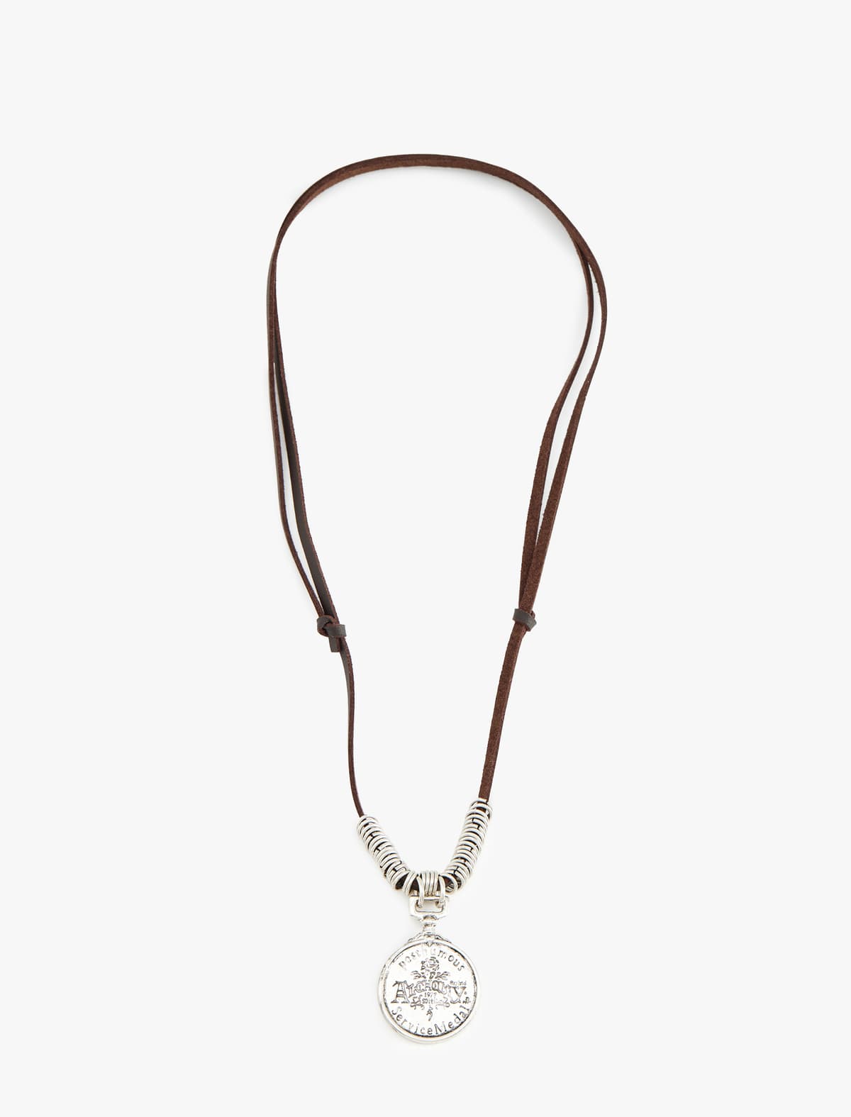 Charm Detallı Boyunbağı