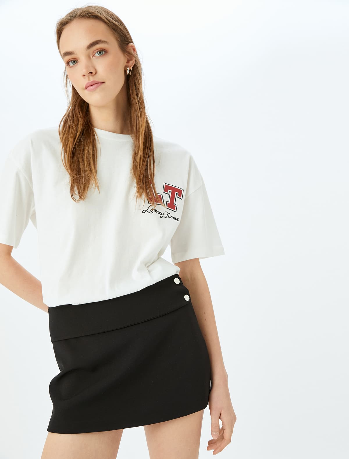 Looney Tunes Çaplı Lisenziyalı Qısaqol Boyun Böyük Boy T-shirt