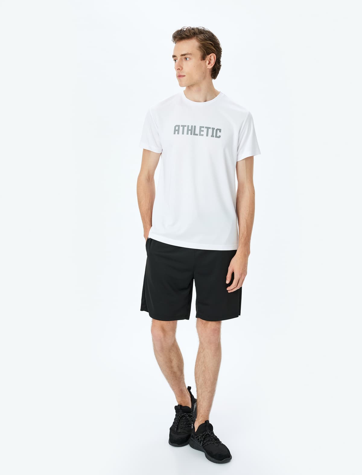 Ekipaj Boyunlu Sloqanı Çaplı Qısaqol İdman T-shirti
