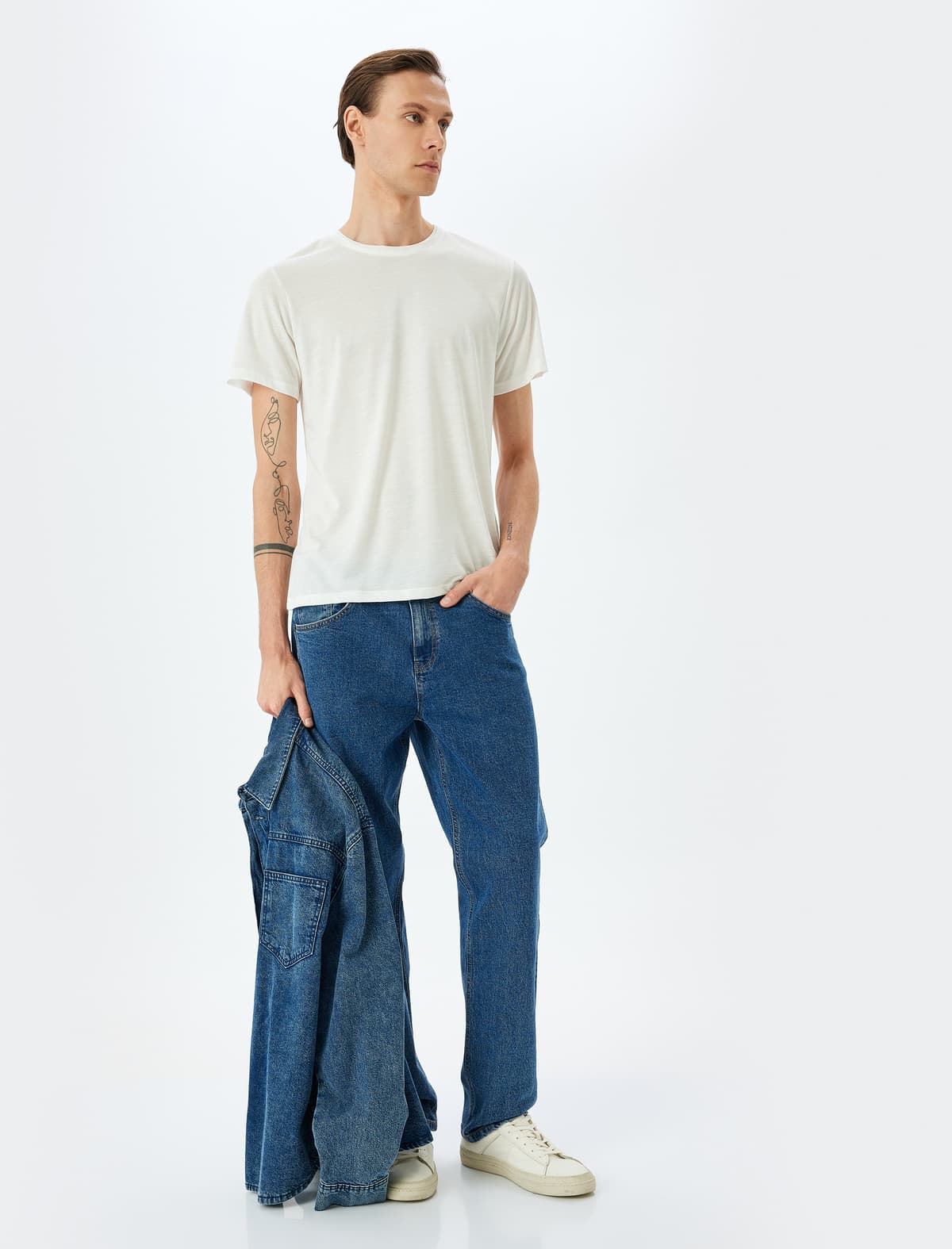 Crew Yaka Qısaqol Viskoz Qarışığı Basic Slim Fit köynək