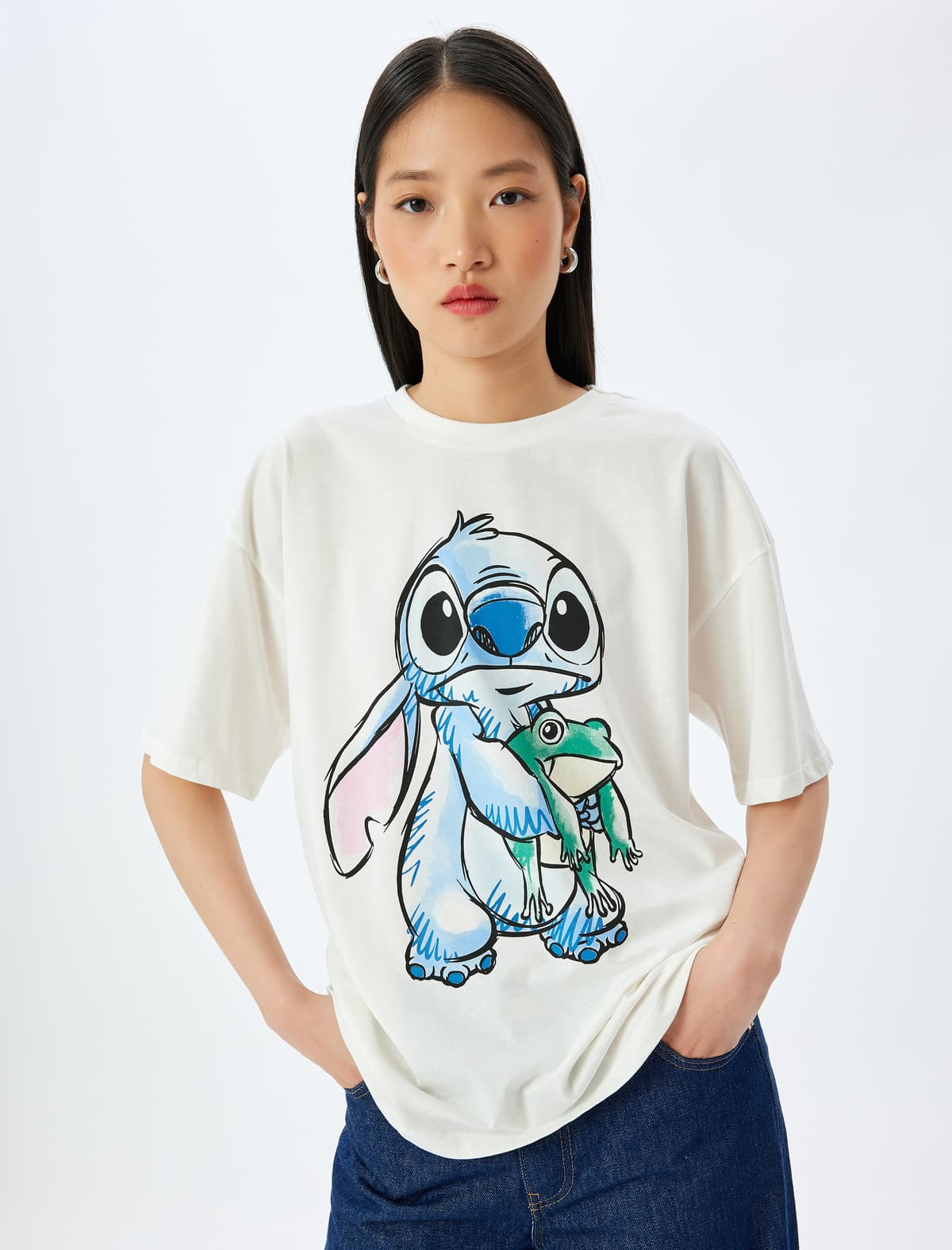 Disney Lisenziyalı Stitch Çaplı Qısaqol Oversize Tişört