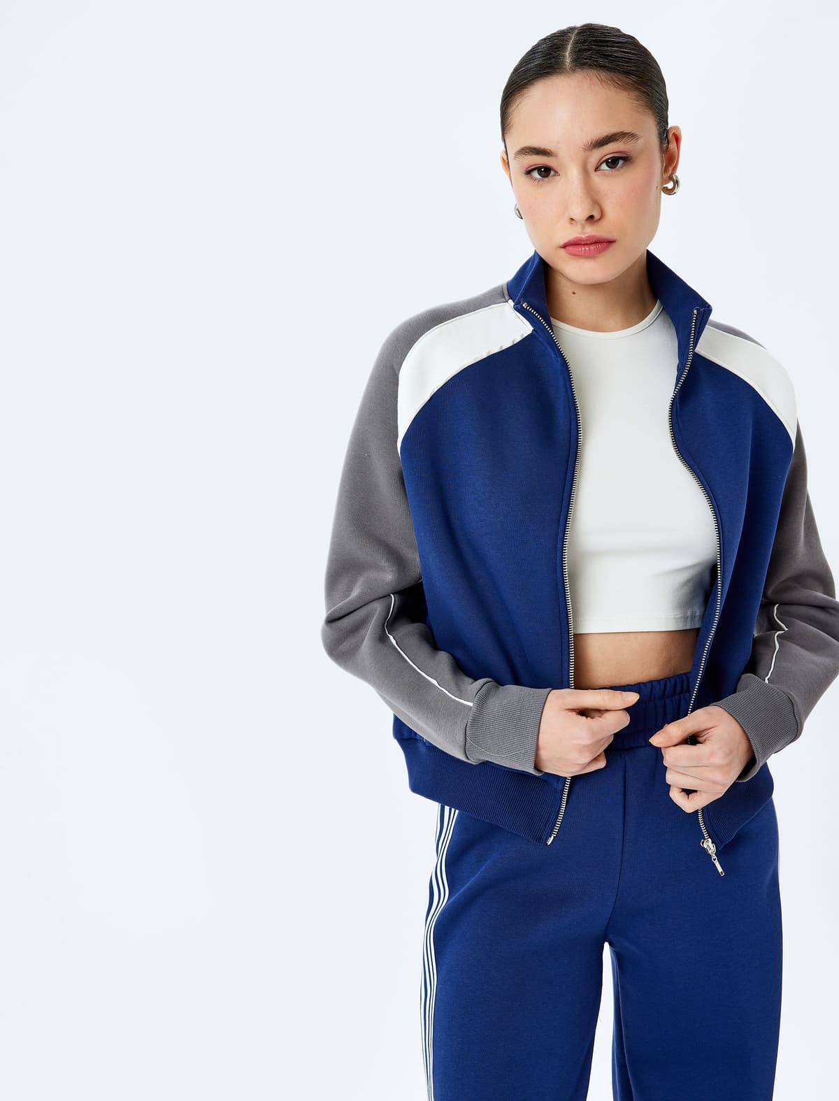 Qaldırılmış Rəng Bloklu Raglan Qolu Fermuarlı Sweatshirt