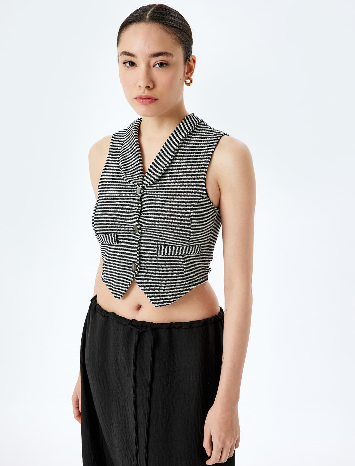 V Yakalı Düyməli Slim Fit Crop Trikotaj Jilet