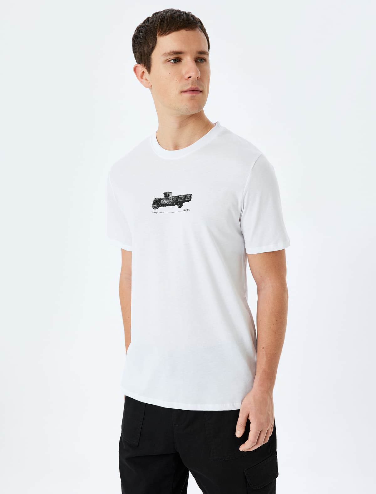 Qısaqol Pambıq Yakalı Çaplı Slim Fit T-shirt
