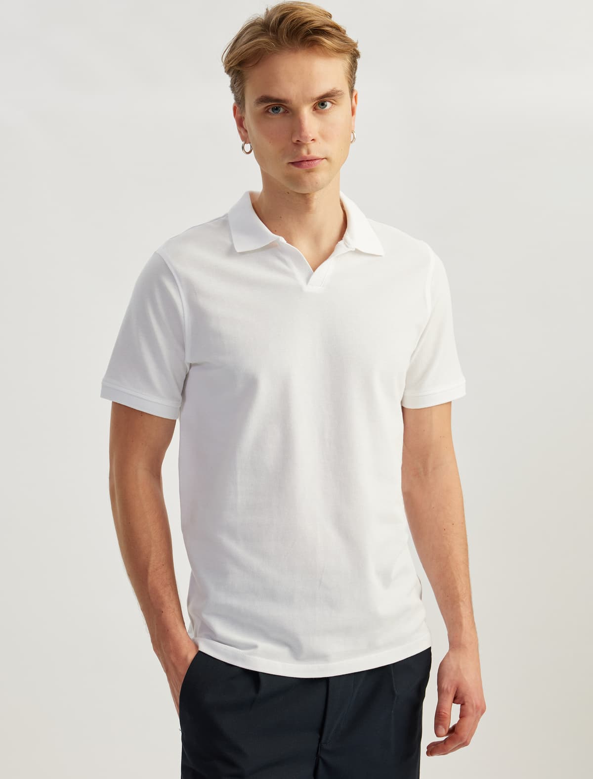 Pambıq Pike Parça Qısaqol Normal Fit V Yakalı Polo T-shirt