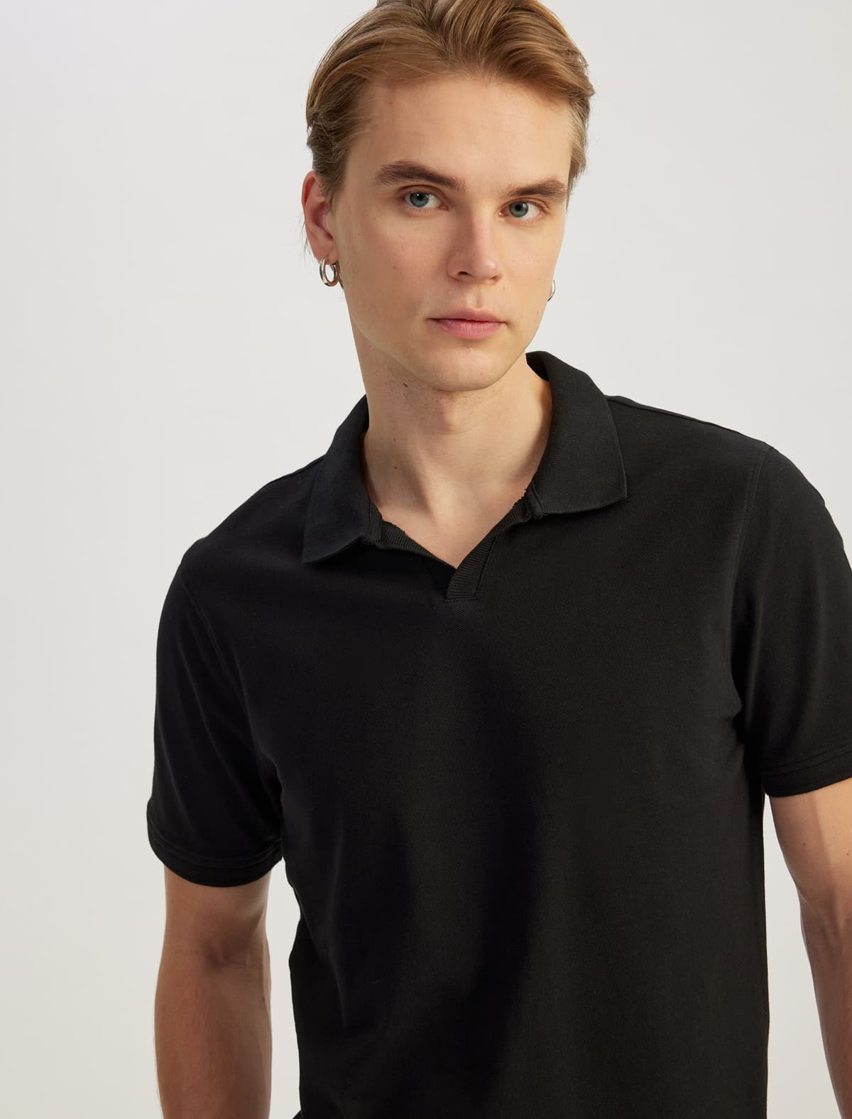 Pambıq Pike Parça Qısaqol Normal Fit V Yakalı Polo T-shirt