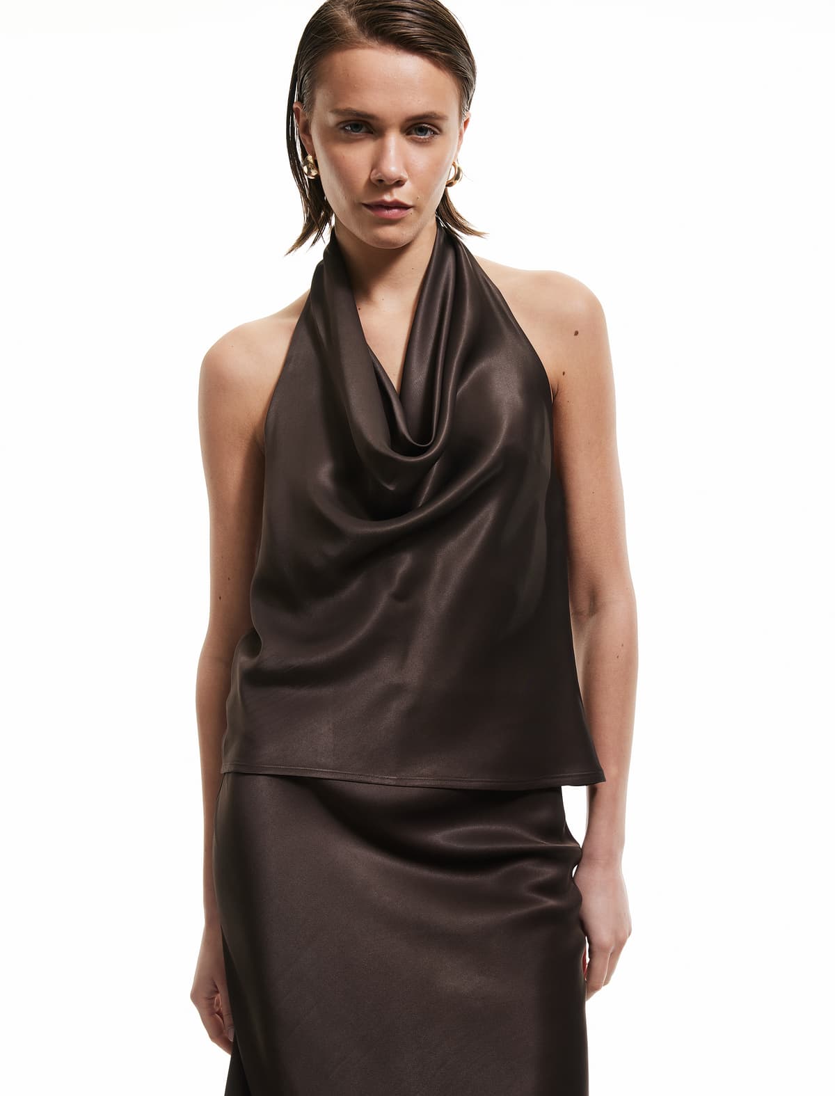 Aşağı Döşəmə Qolsuz Yaxalı Satin Bluza