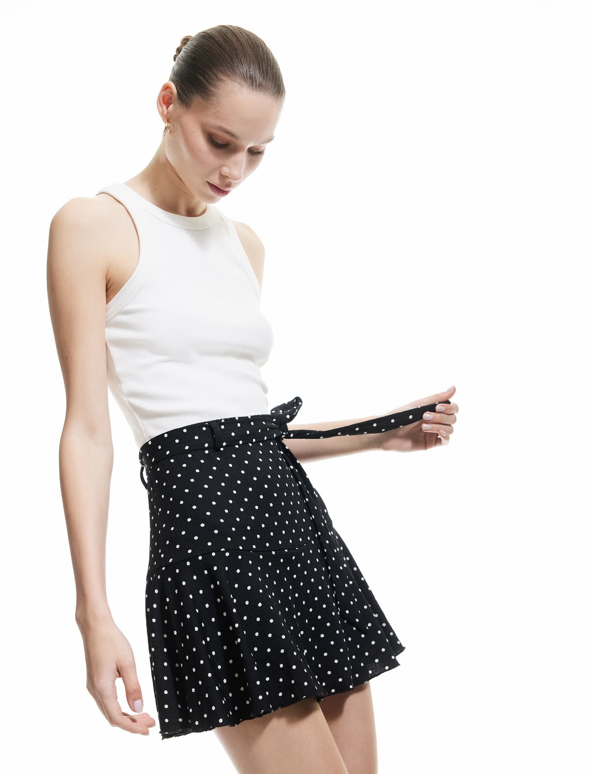 Kəmər detallı Polka Nöqtəli Rahat Kəsilmiş Mini Şort Etek