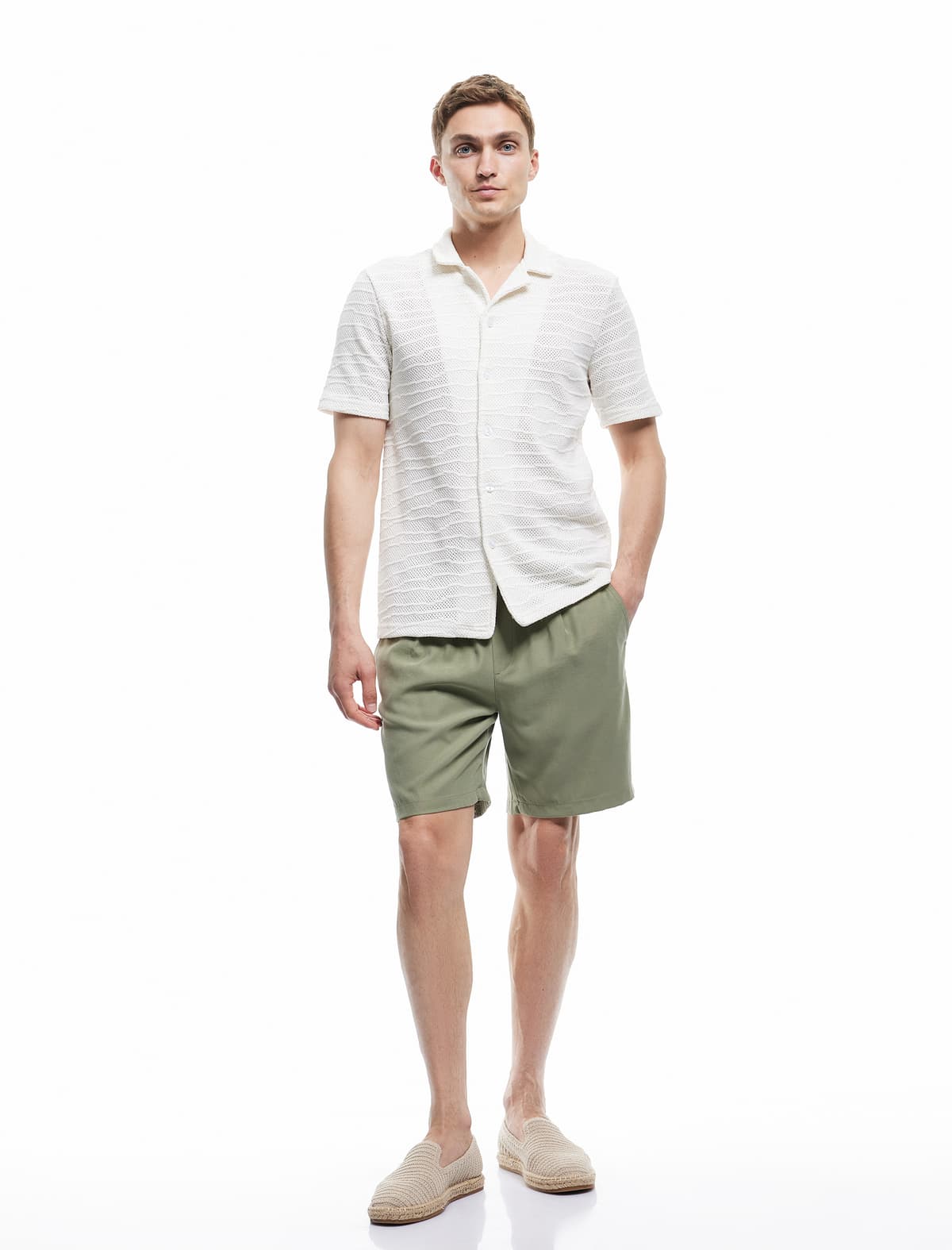 Viskoz Cib Detaylı Rayon Bel Bermuda Chino Şort