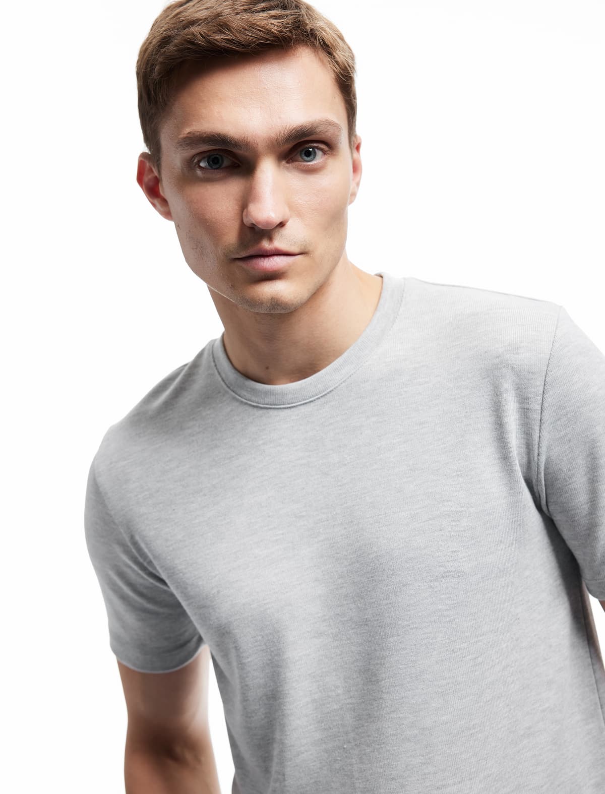 Qısaqol Yakalı Basic Slim Fit köynək