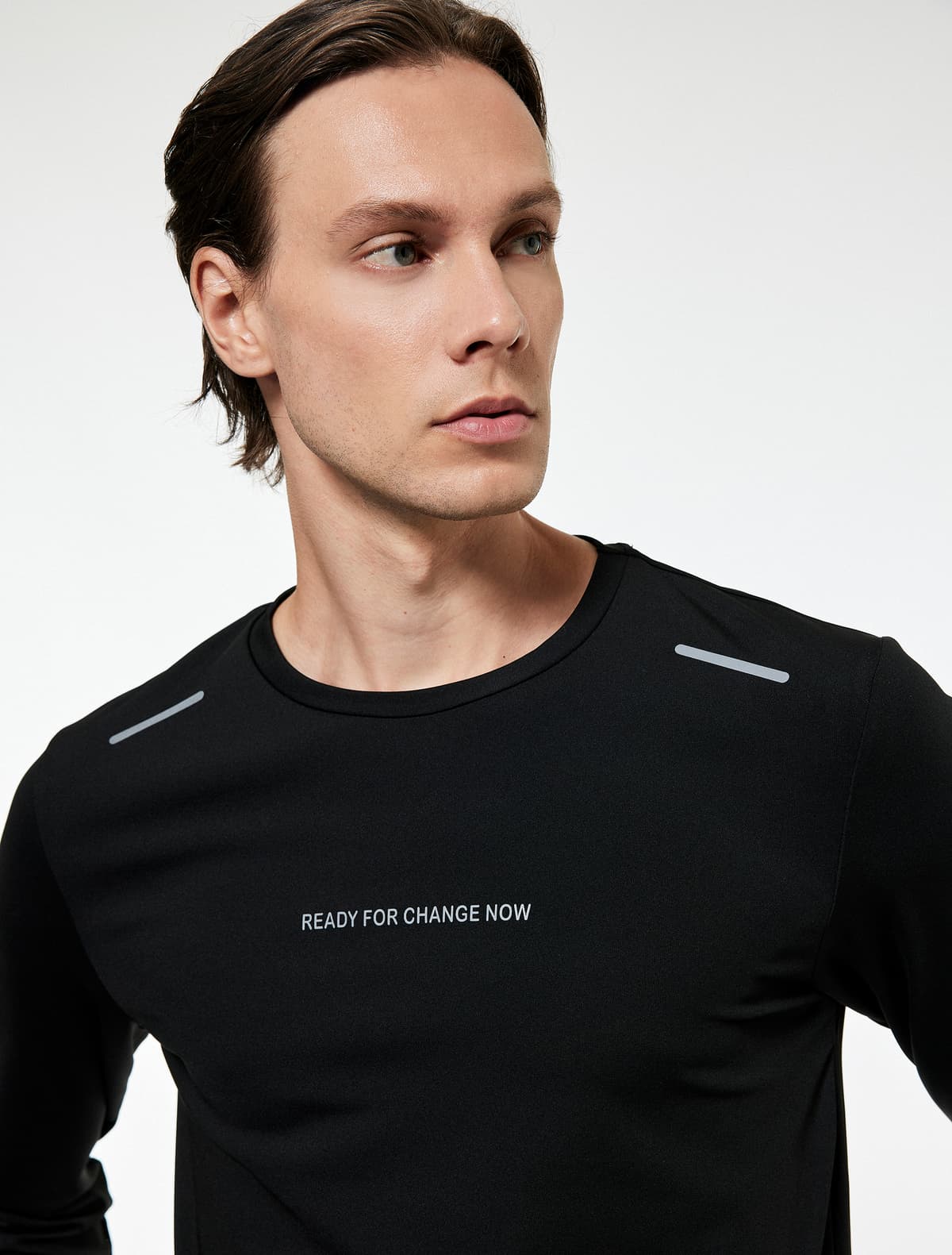 Uzunqol Çaplı Ekipaj Yakalı İdman T-shirti