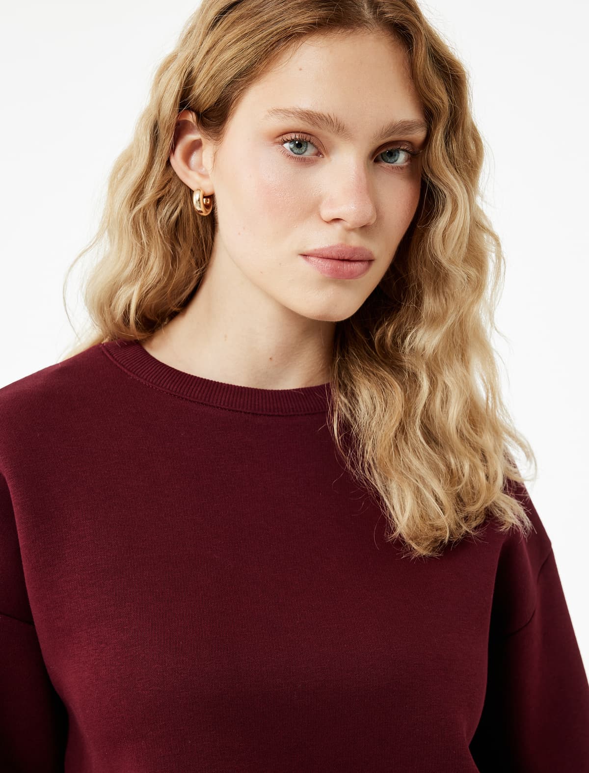 Üç İpli Qaldırılmış Uzunqol Qıvrım Yaxa Əsas Sweatshirt