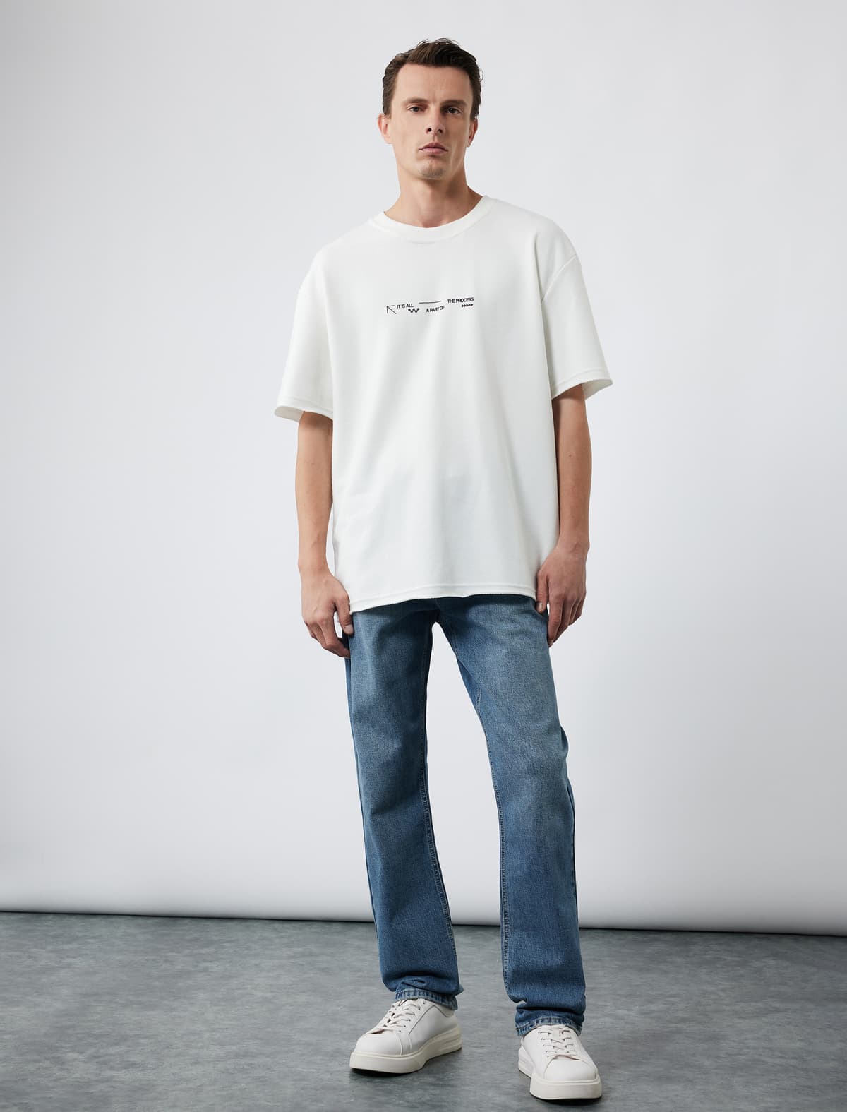 Qısaqol Yakalı Toxumlu Çaplı Böyük Boy T-shirt