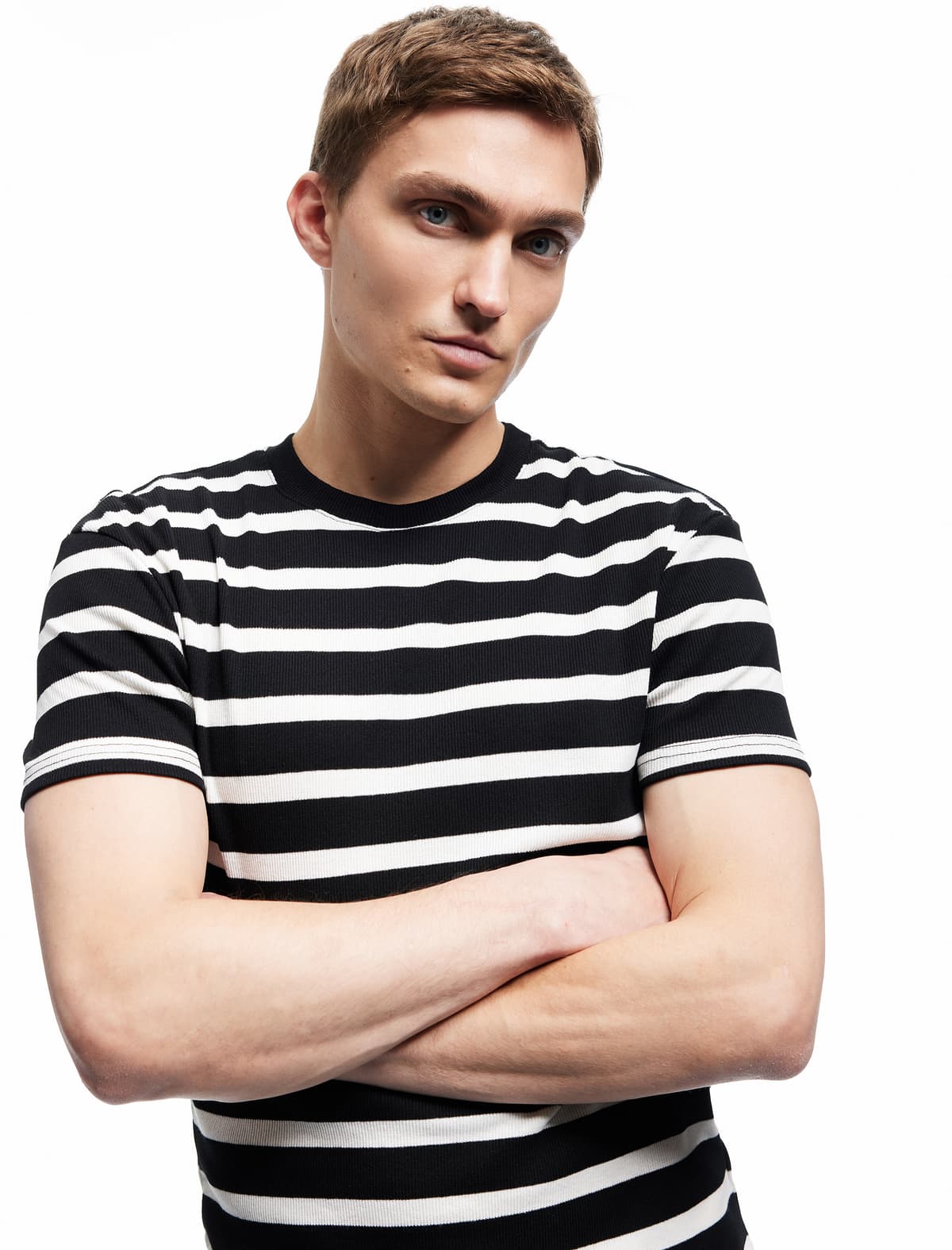 Qısaqol Yakalı Slim Fit Zolaqlı köynək