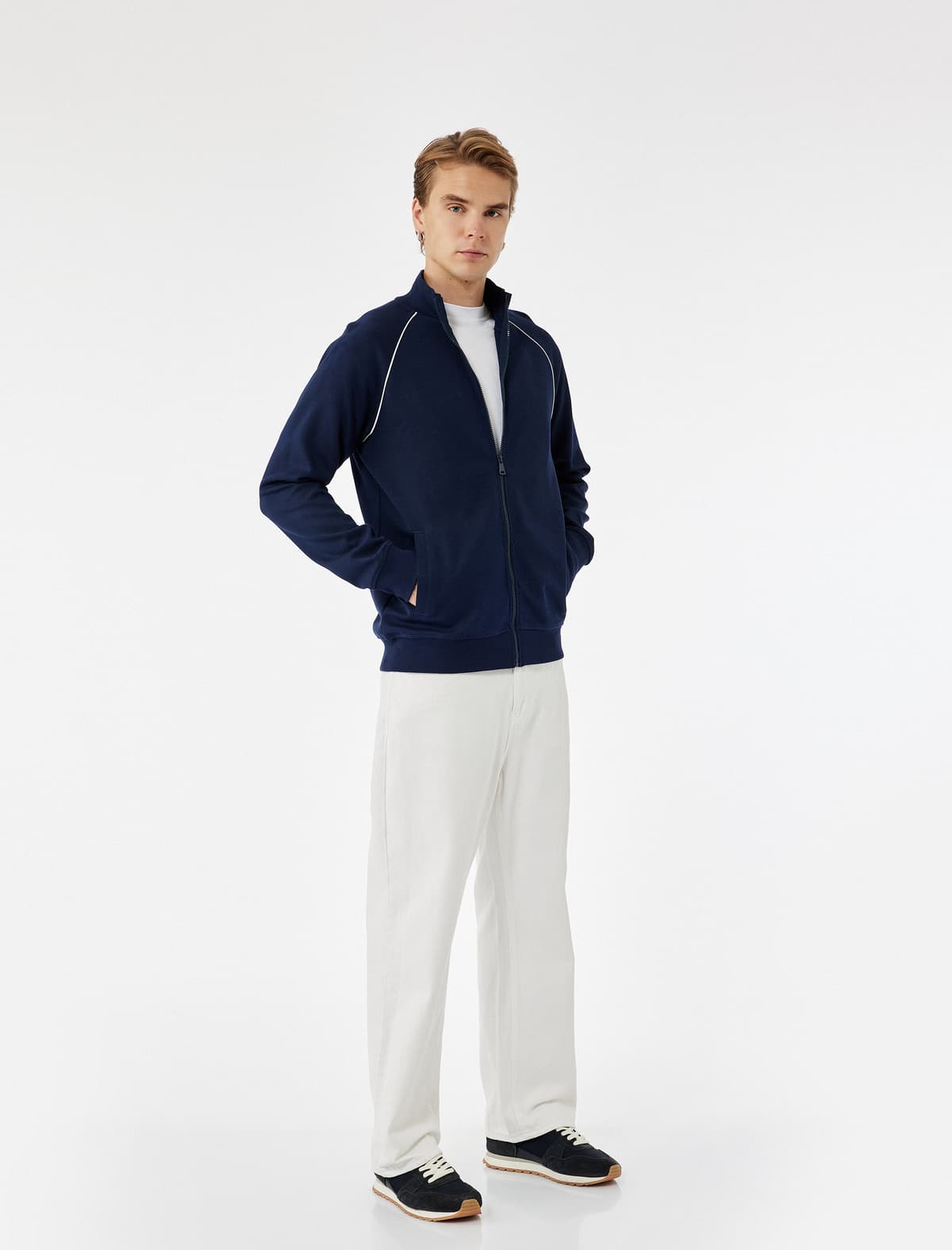 Uzunqol Zolaqlı Detallı Cib Pambıq Yüksək Yaxa Fermuarlı Sweatshirt