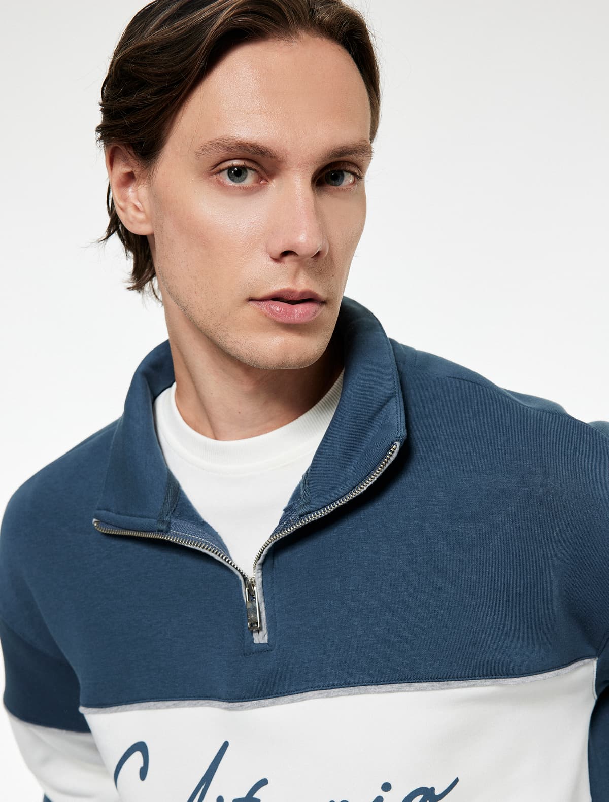 SWEATSHIRTS