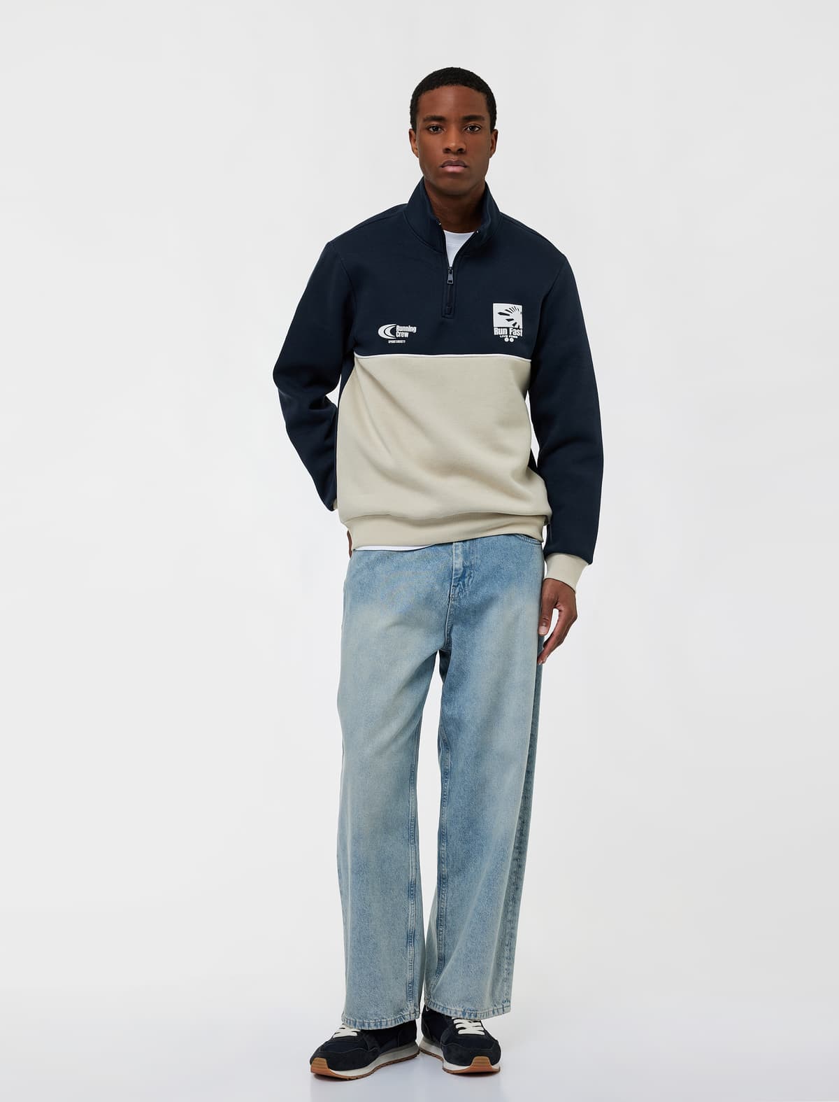 Normal Fit Çaplı Rəng Bloklu Qaldırılmış Yarım Fermuarlı Sweatshirt