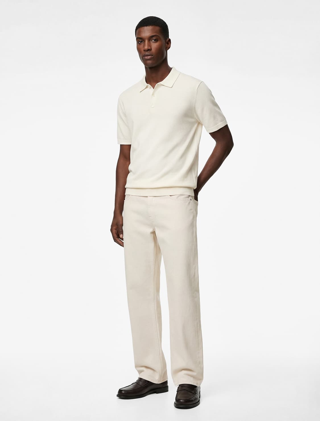 Normal fit Qolu Detallı Düyməli Polo Yaxa Qısaqol Trikotaj Tişört
