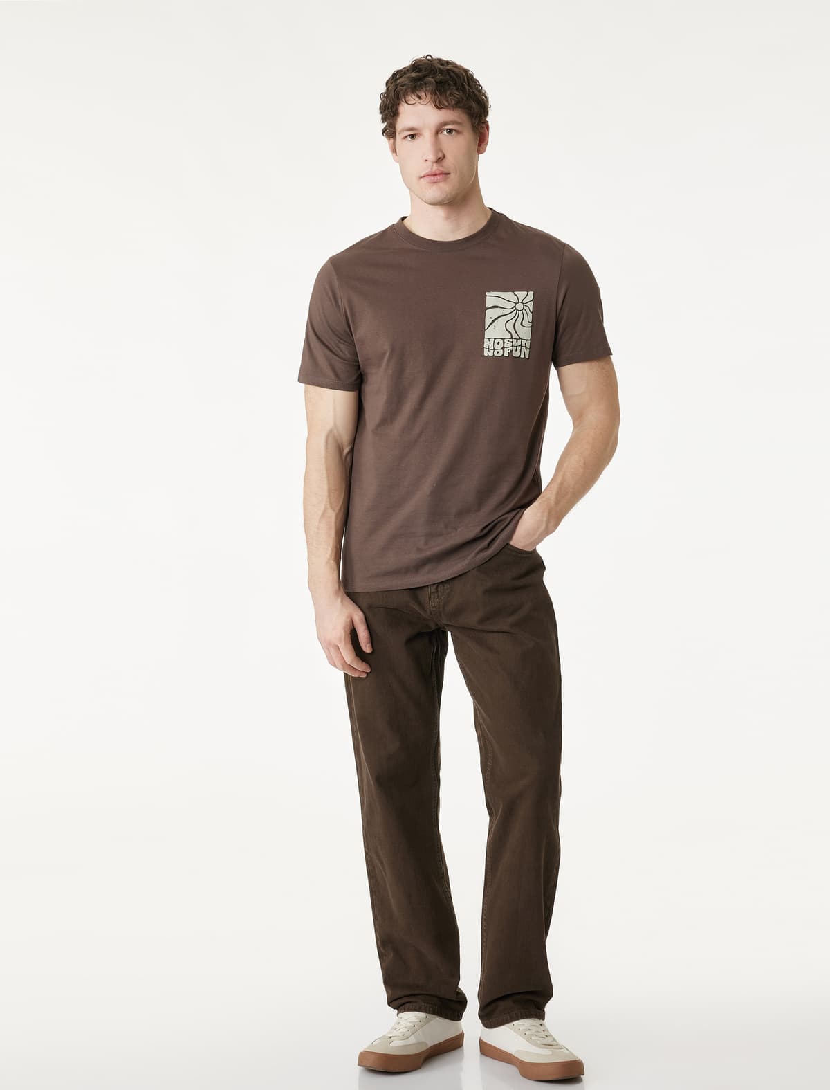 Normal Fit Pambıq Yakalı Qısaqol Çaplı T-shirt
