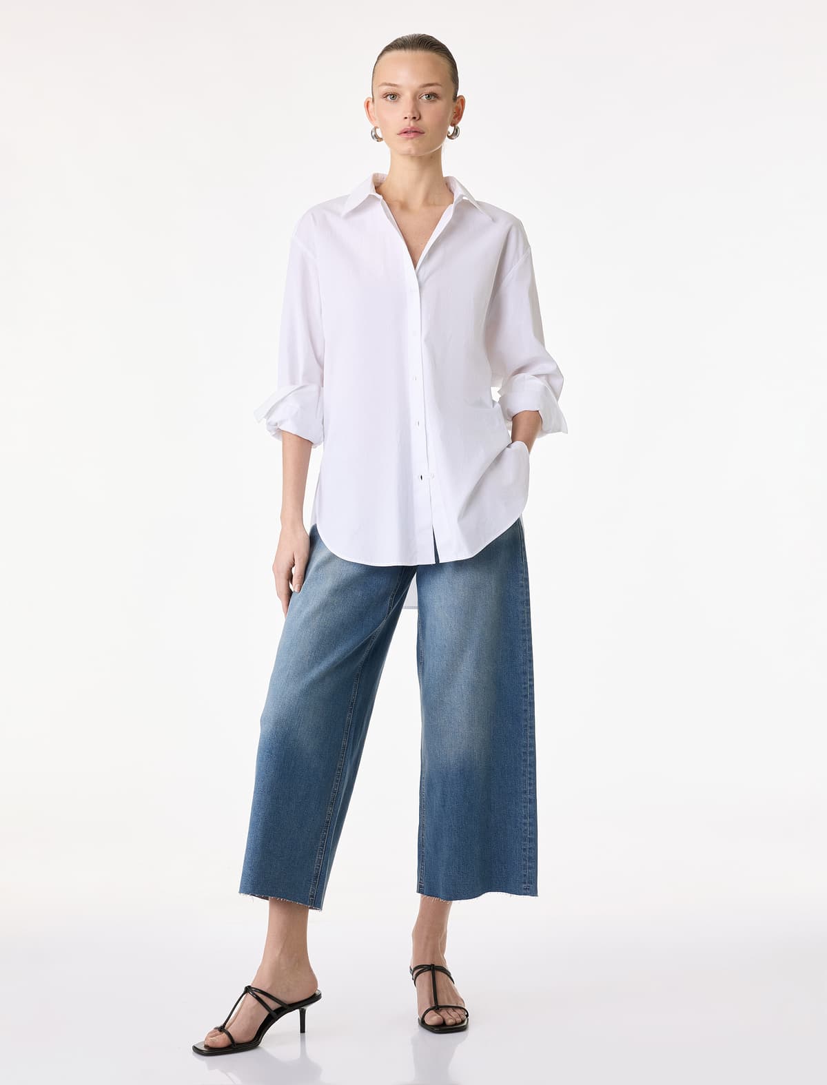 Yüksək Bel Cib Detallı Rahat Fit Geniş Ayaqlı Denim Şalvar - Culotte Jeans