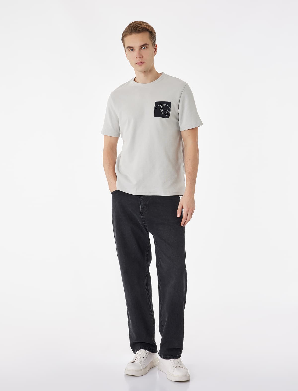 Normal Fit Qısaqol Pambıq Torpaqlı Naxışlı Yaxalı Tişört