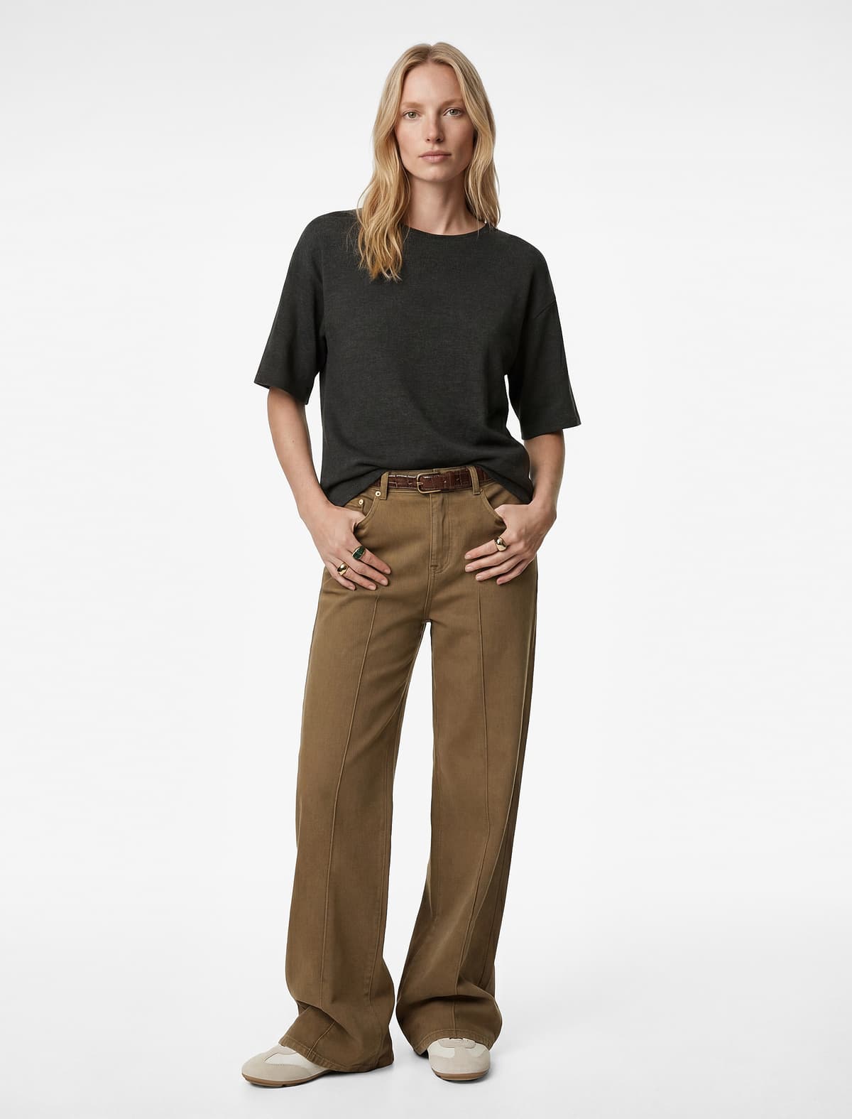 Normal fit Qısaqol Dəyirmi yaxalı Basic Tişört