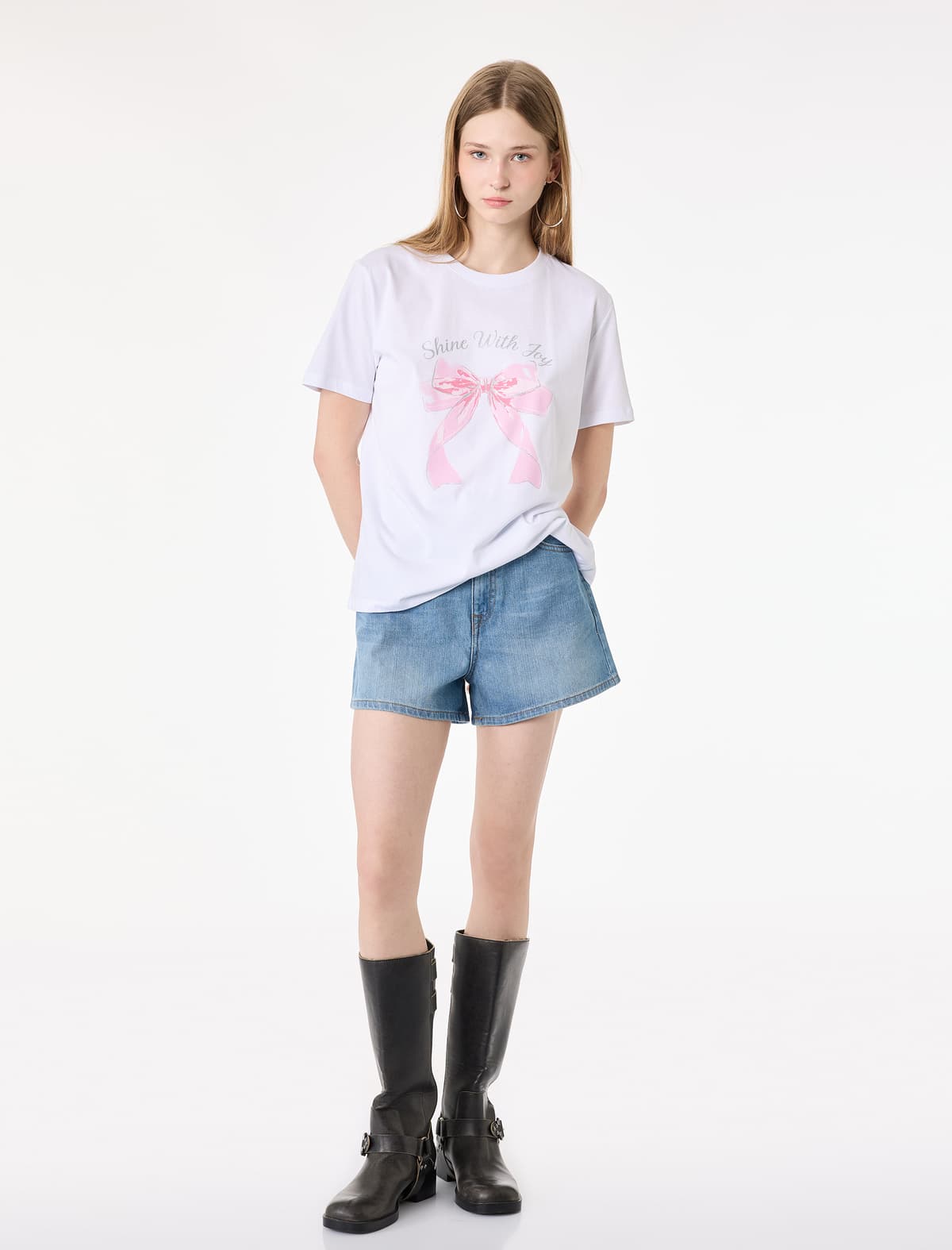 Pambıqdan Qısaqol Yaka Yaka Çaplı T-shirt