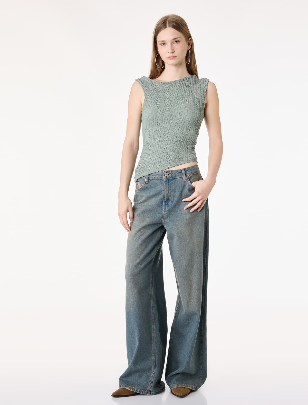 Slim fit Bükülmüş Asimmetrik Qolsuz Bluza