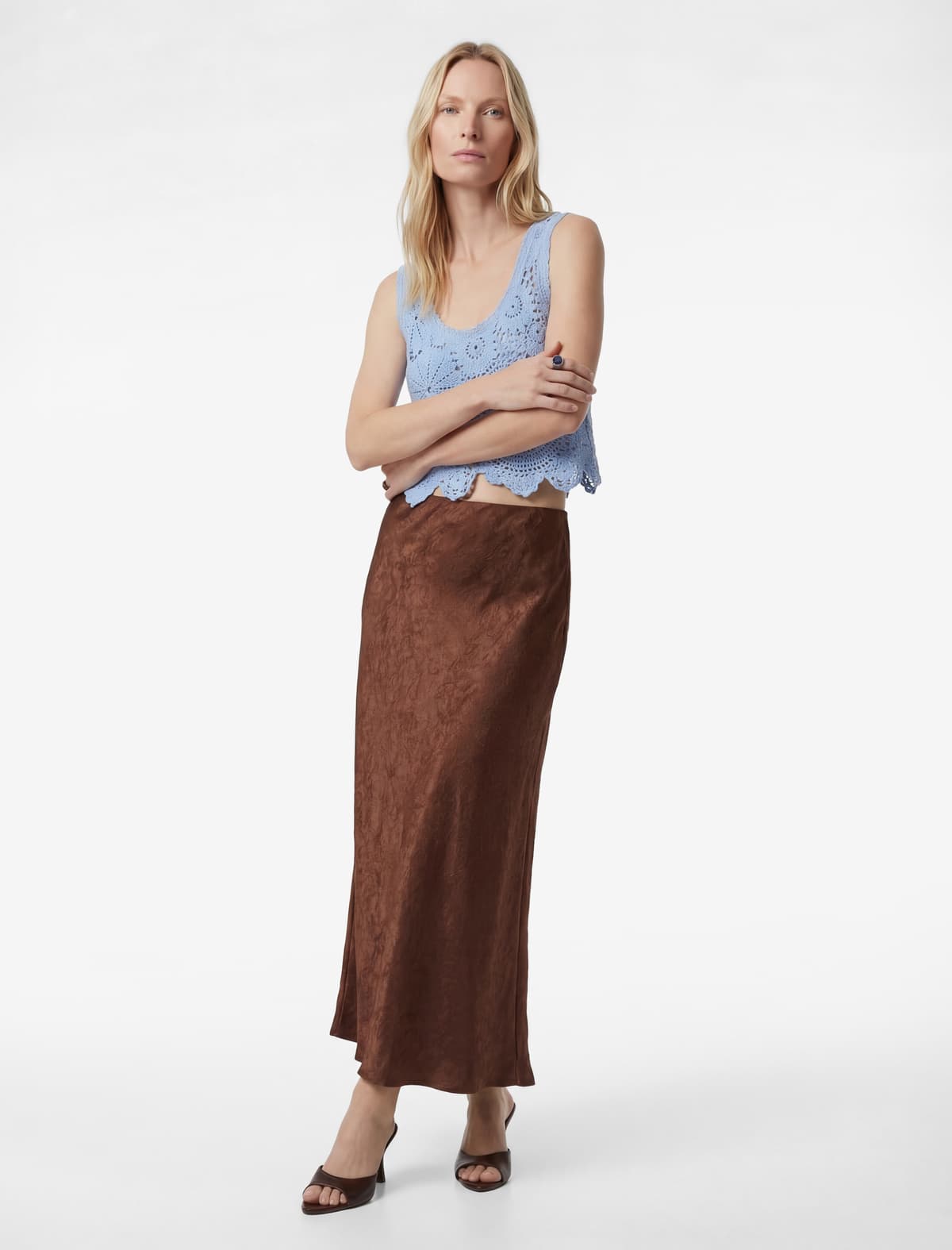 Balıq Kəsim Slim Fit Midi Boy Teksturalı Saten Ətək