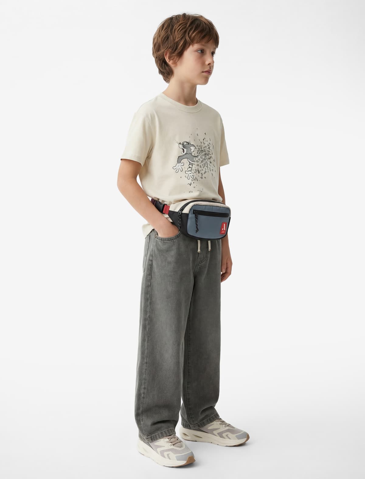 Lisenziyalı Tom və Jerry Çaplı Qısaqol Ekip Boyunlu Pambıq Köynək