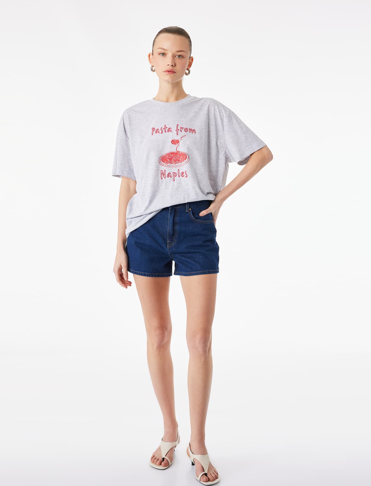 Nakış və Çap Detallı Qısaqol Yakalı T-shirt