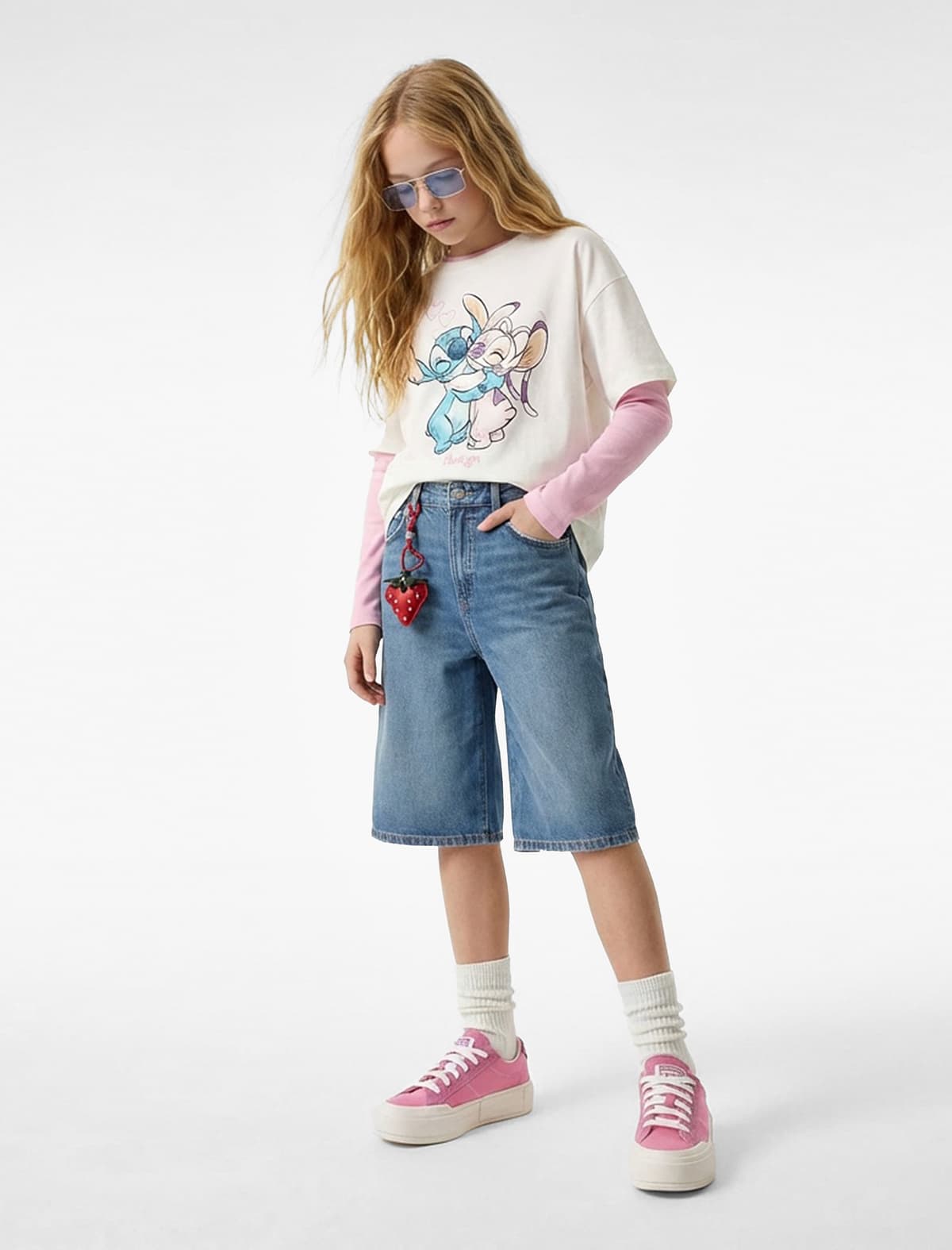 Stitch Çaplı Pambıq Qrup Yaxa Qısaqol Lisenziyalı Tişört