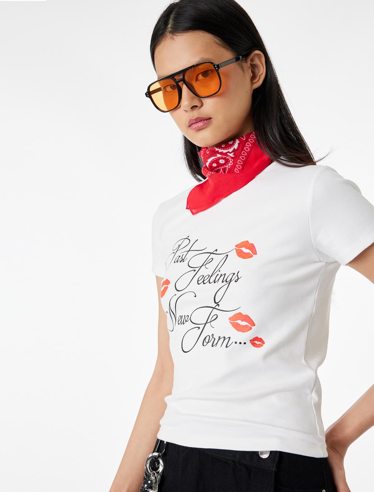 Slim Fit Qısaqol Çaplı Qısa Yakalı Pambıq Köynək