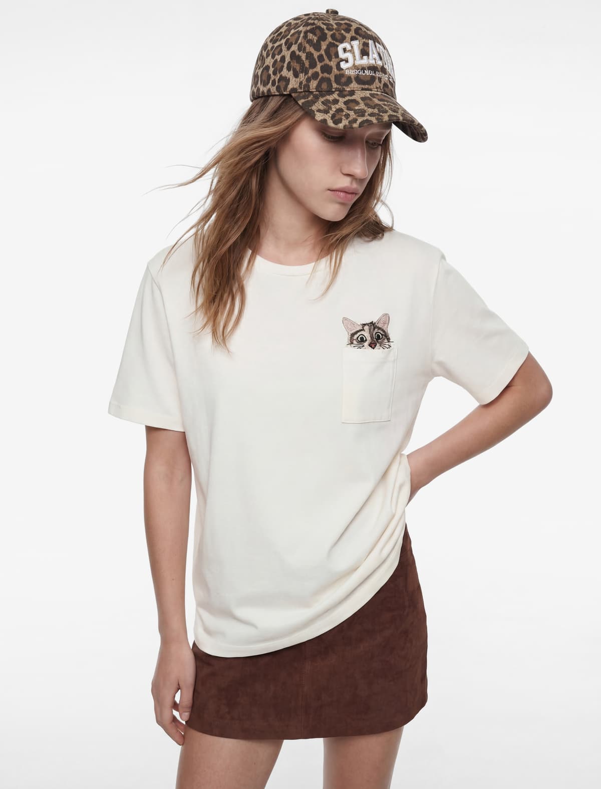 Cib Detallı Qısaqol Velosiped Yaxa Pambıq Pişik Naxışlı Oversize T-shirt