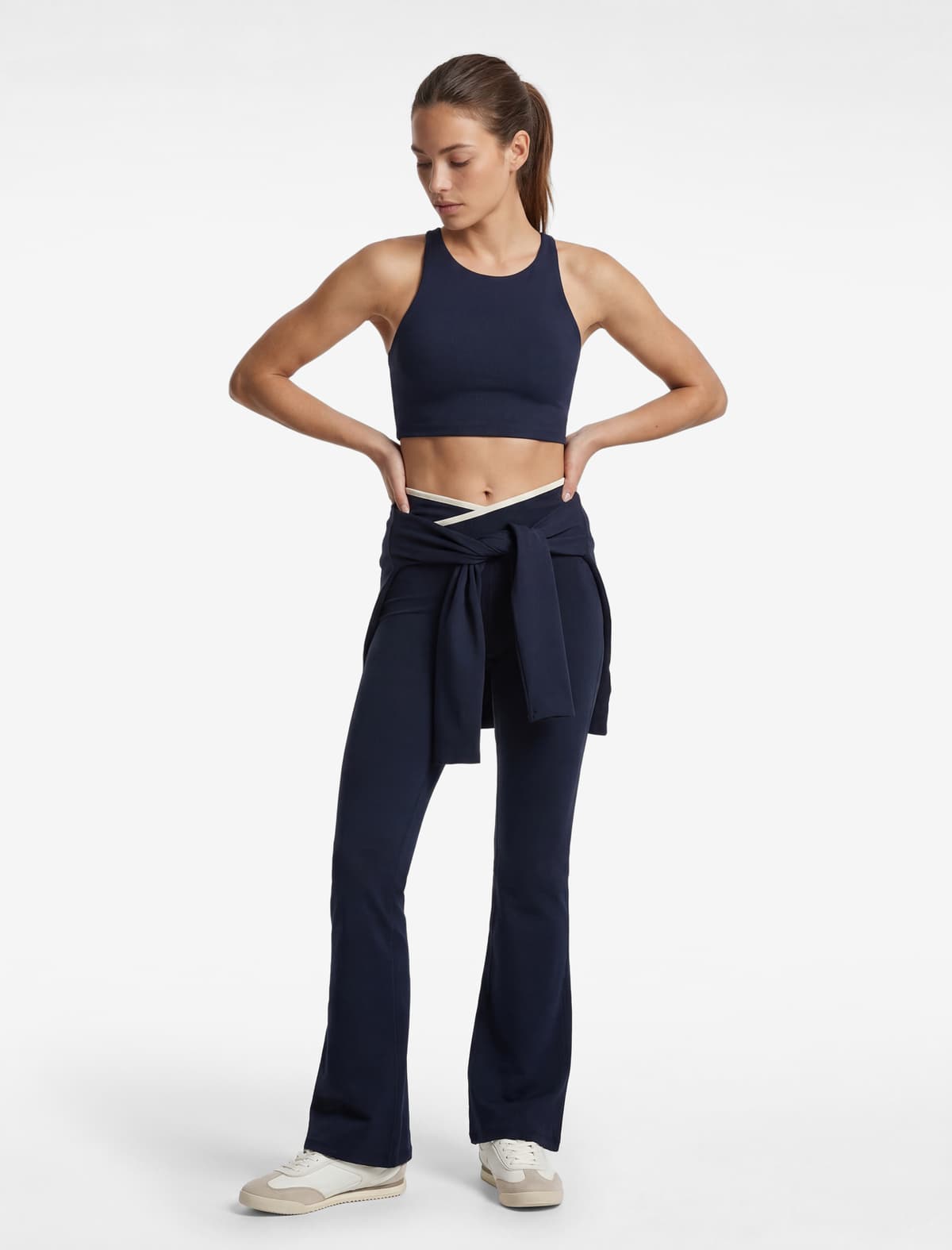Slim fit Asimmetrik Yüksək Bel Boru Kəsikli Paçalı İdman Koltuqları