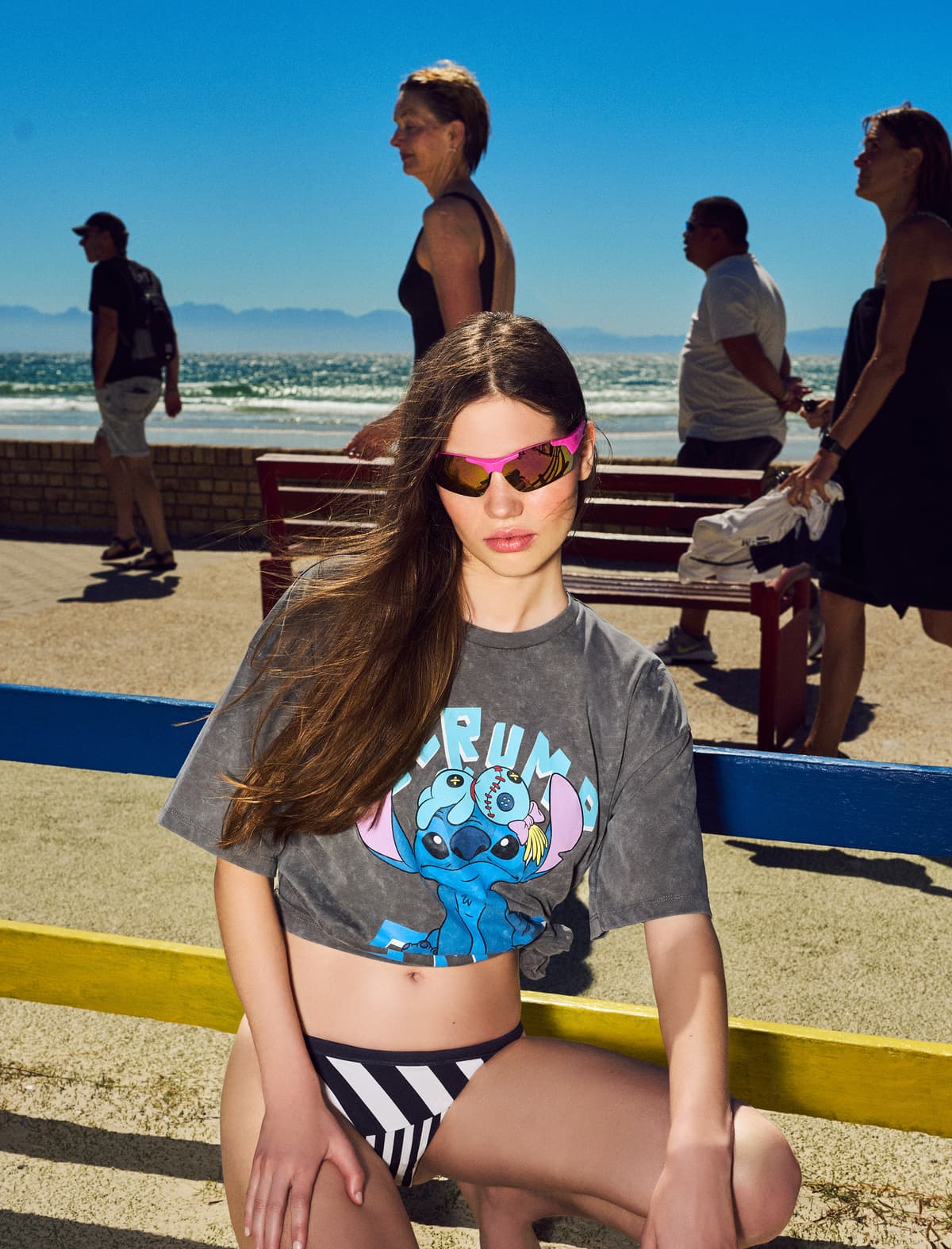 Stitch Lisenziyalı Çaplı Qısa Qolu Ekipaj Boyunlu Böyük Boy T-Shirt