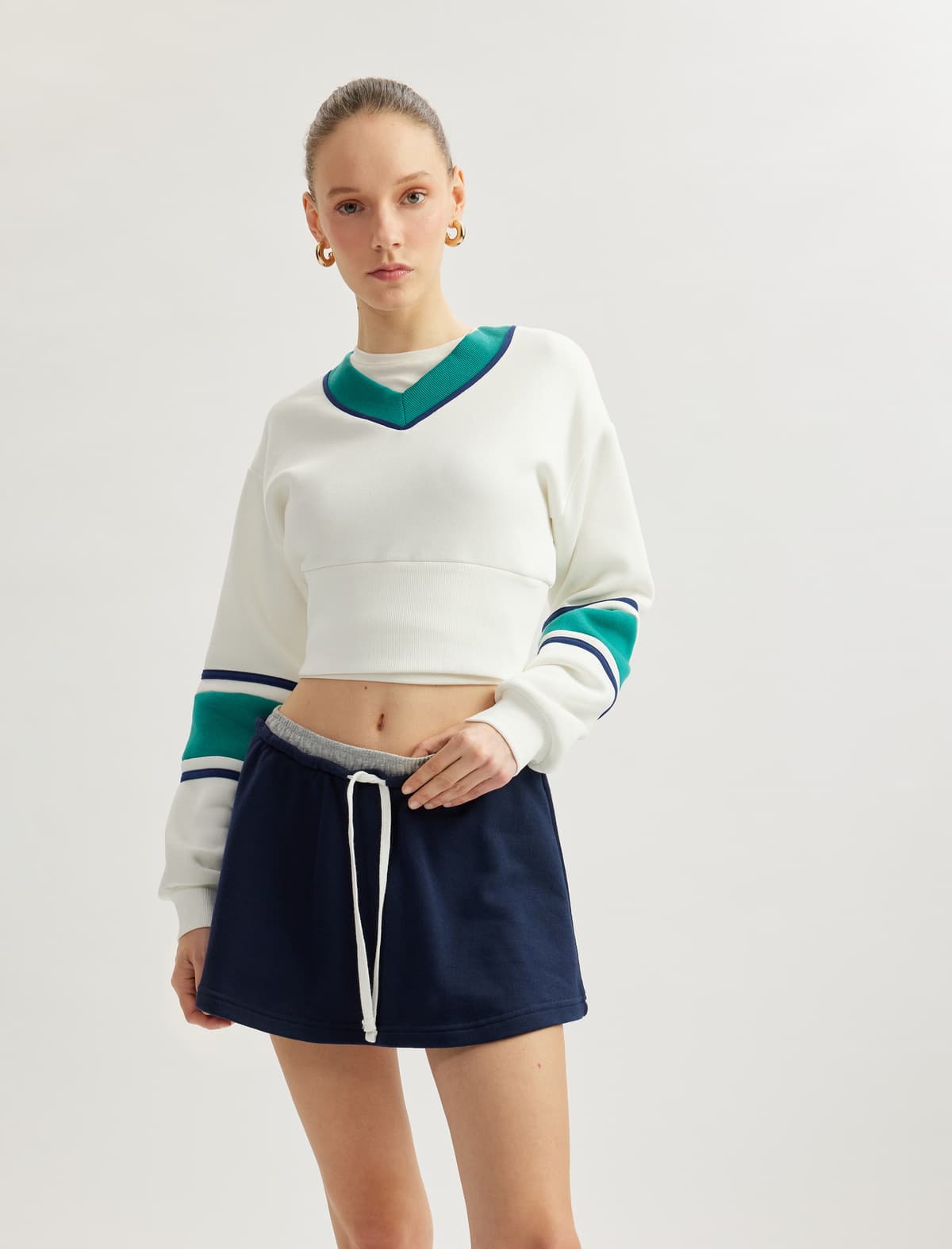 SWEATSHIRTS