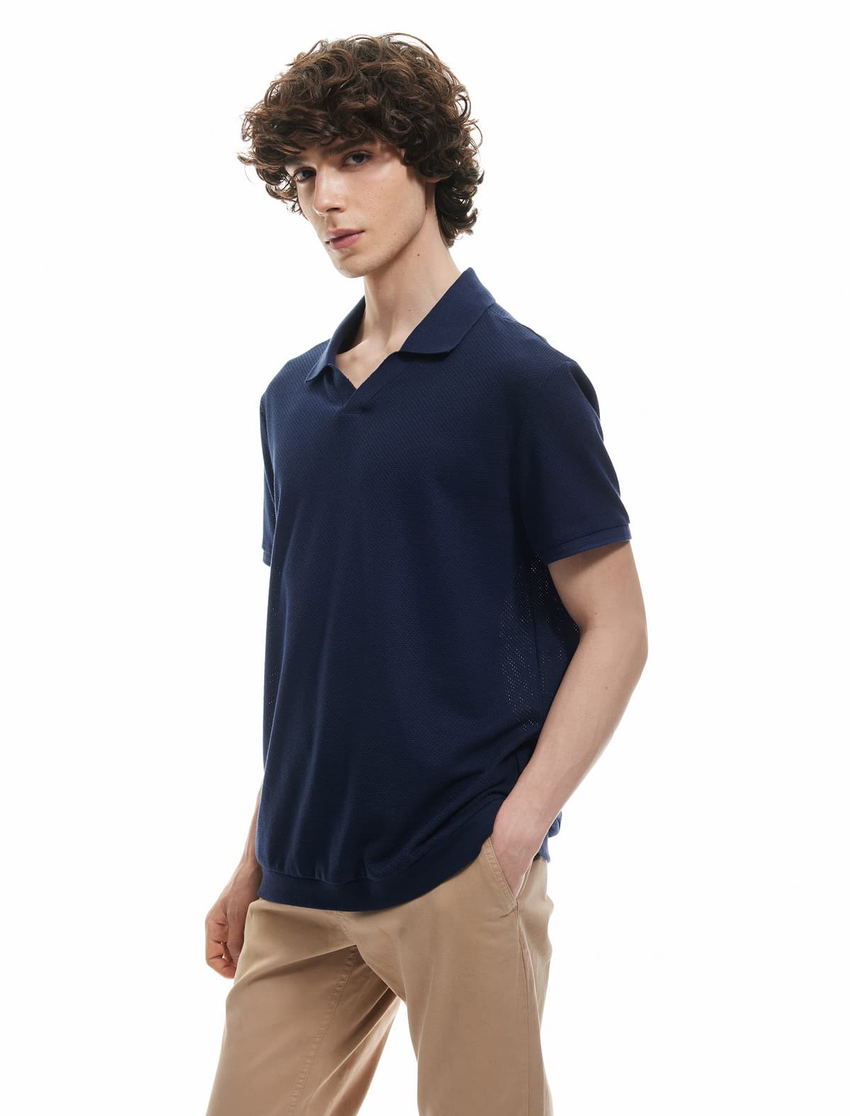 Teksturalı Normal Fit Qısaqol V Yakalı Polo T-shirt