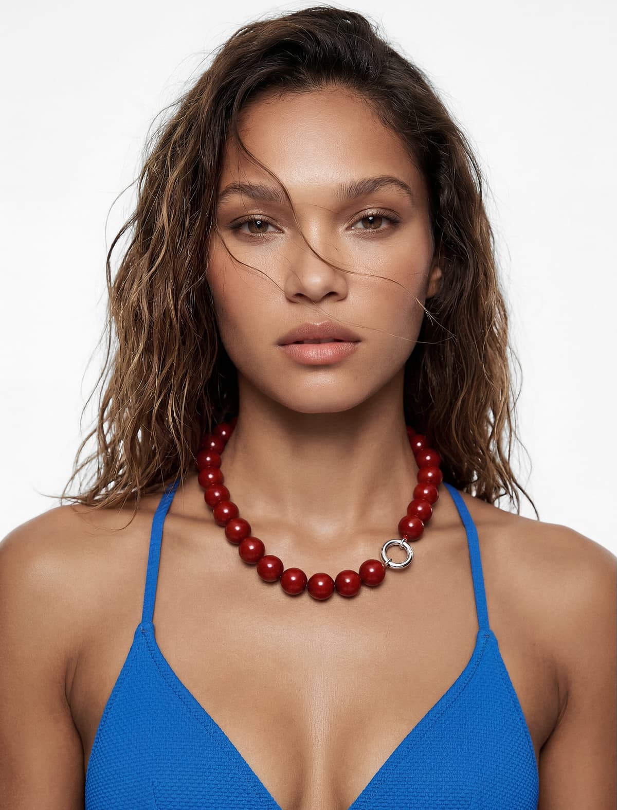 Çapraz kəmərli teksturalı bralette bikini üstü